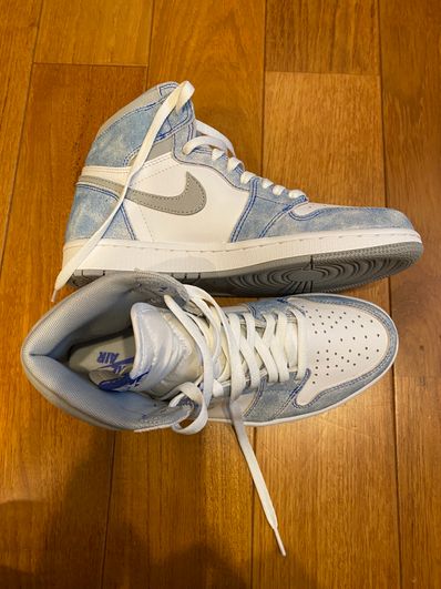 Nike Air Jordan 1 High OG "Hyper Royal"