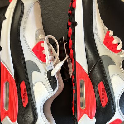 Nike Air Max 90 GORE-TEX "Bright Crimson"