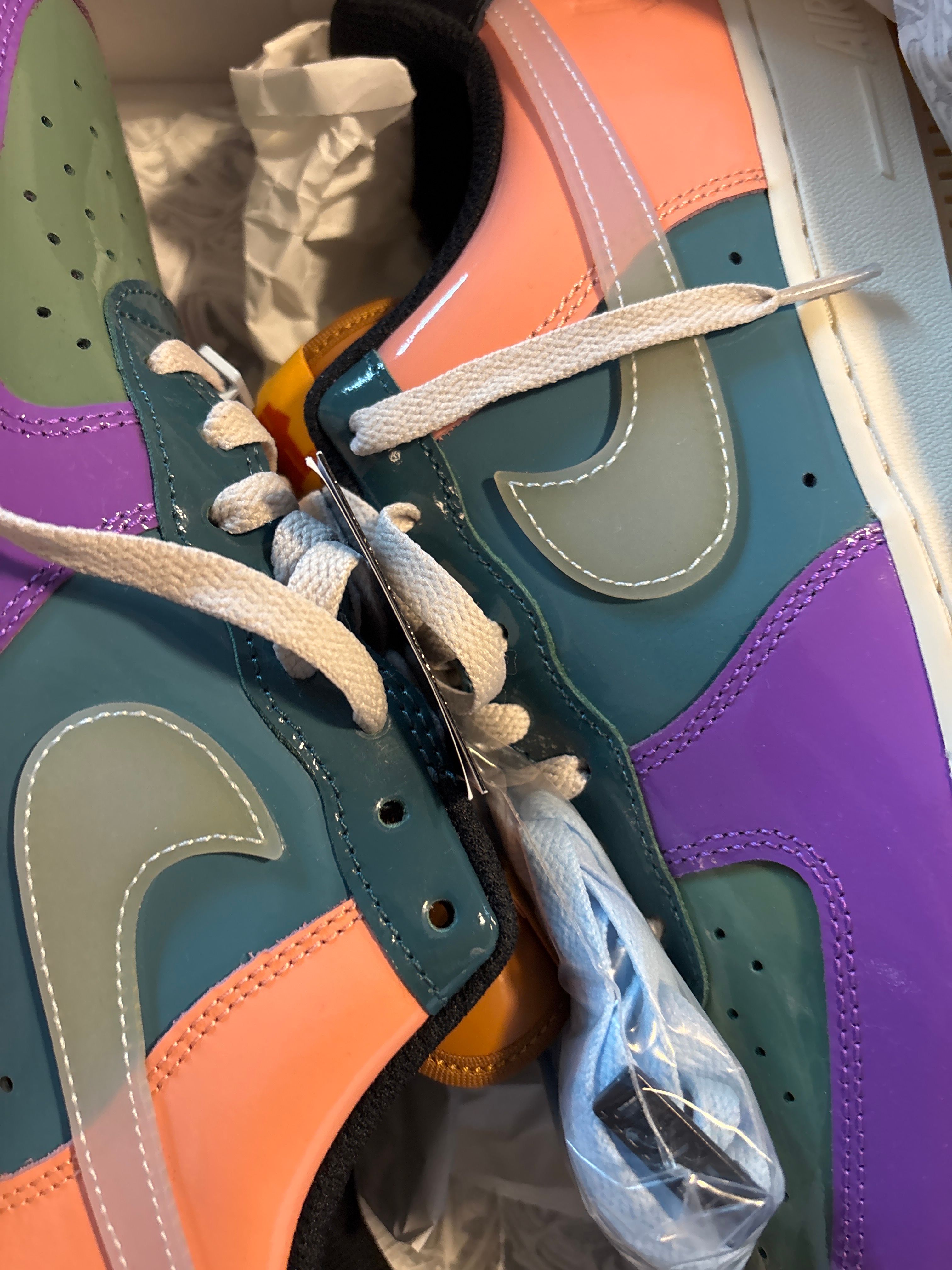 UNDEFEATED × Nike Air Force 1 Low SP "Wild Berry"