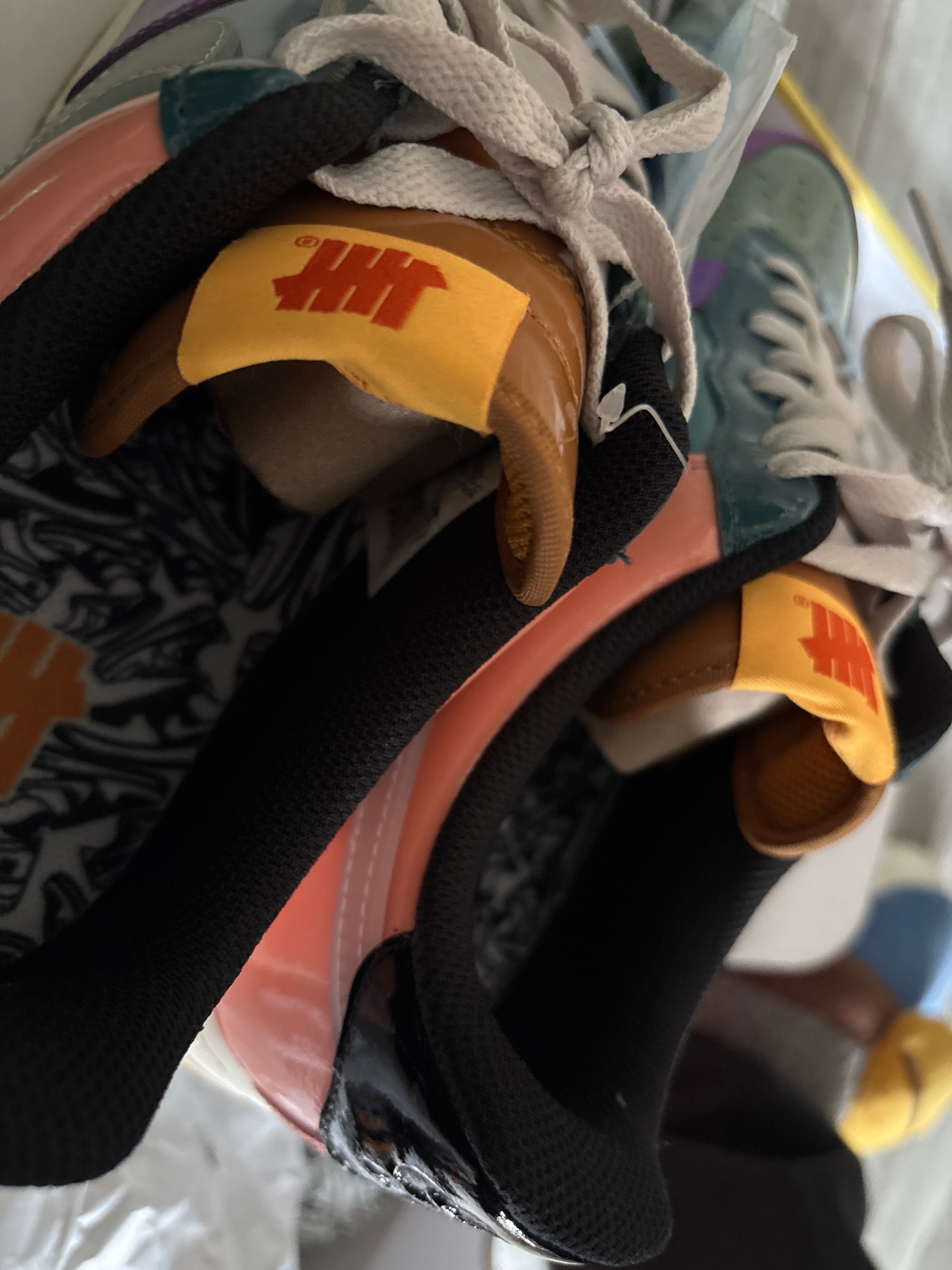 UNDEFEATED × Nike Air Force 1 Low SP "Wild Berry"