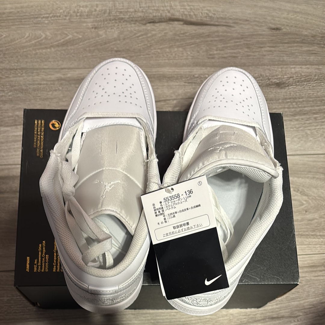 Nike Air Jordan 1 Low "Triple White" (2023)