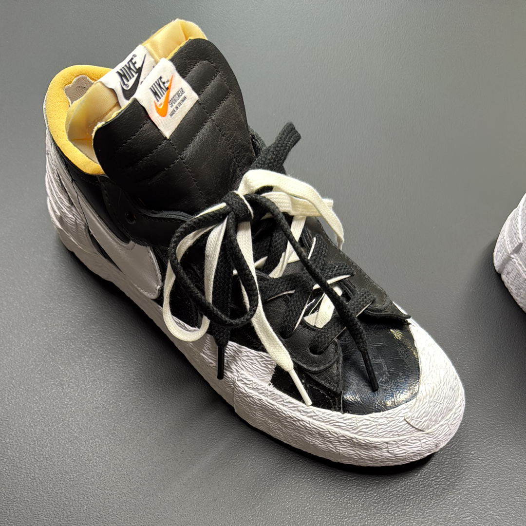 sacai × Nike Blazer Low "Black Patent Leather"