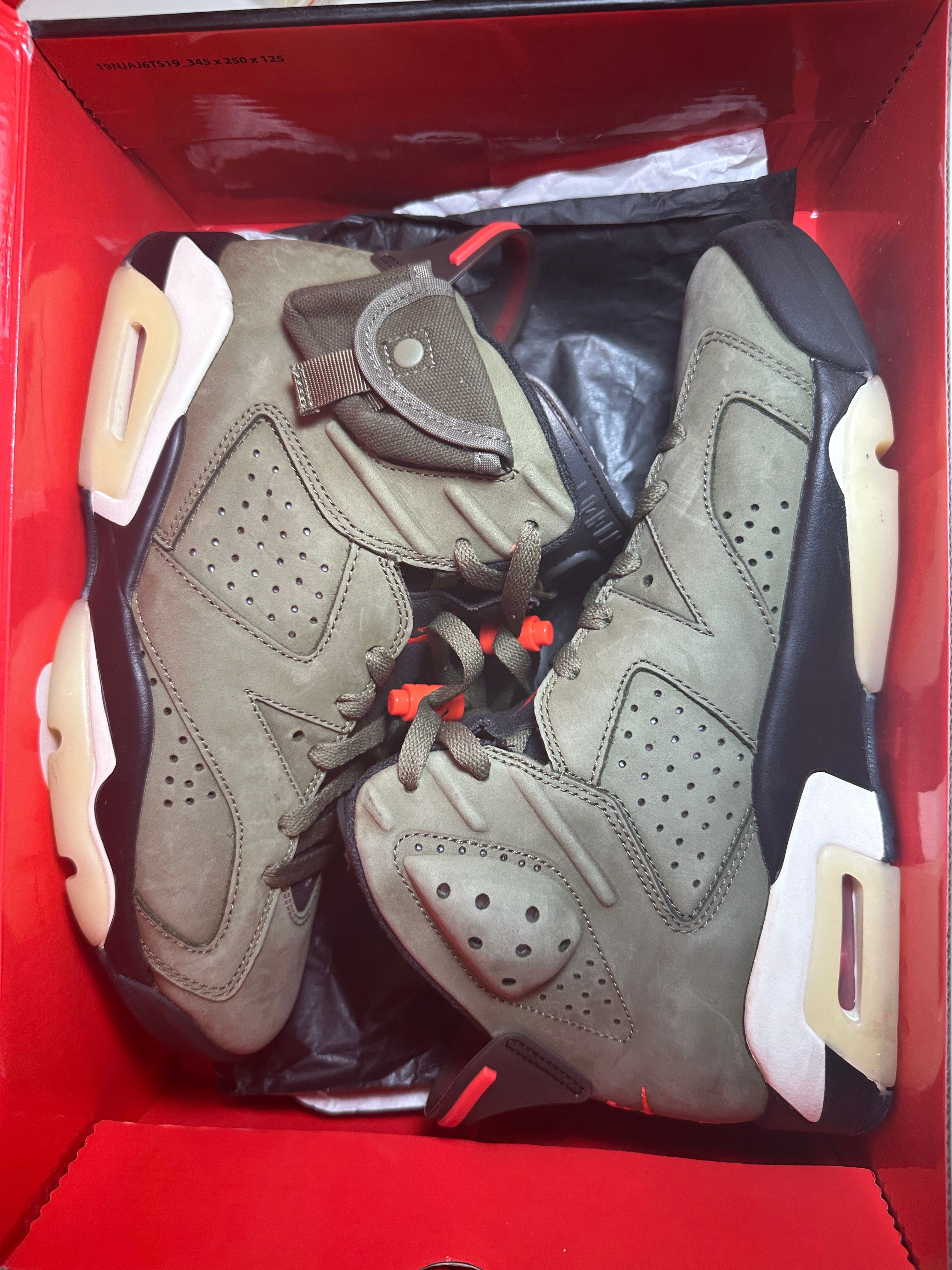Travis Scott × Nike Air Jordan 6 Retro "Medium Olive"
