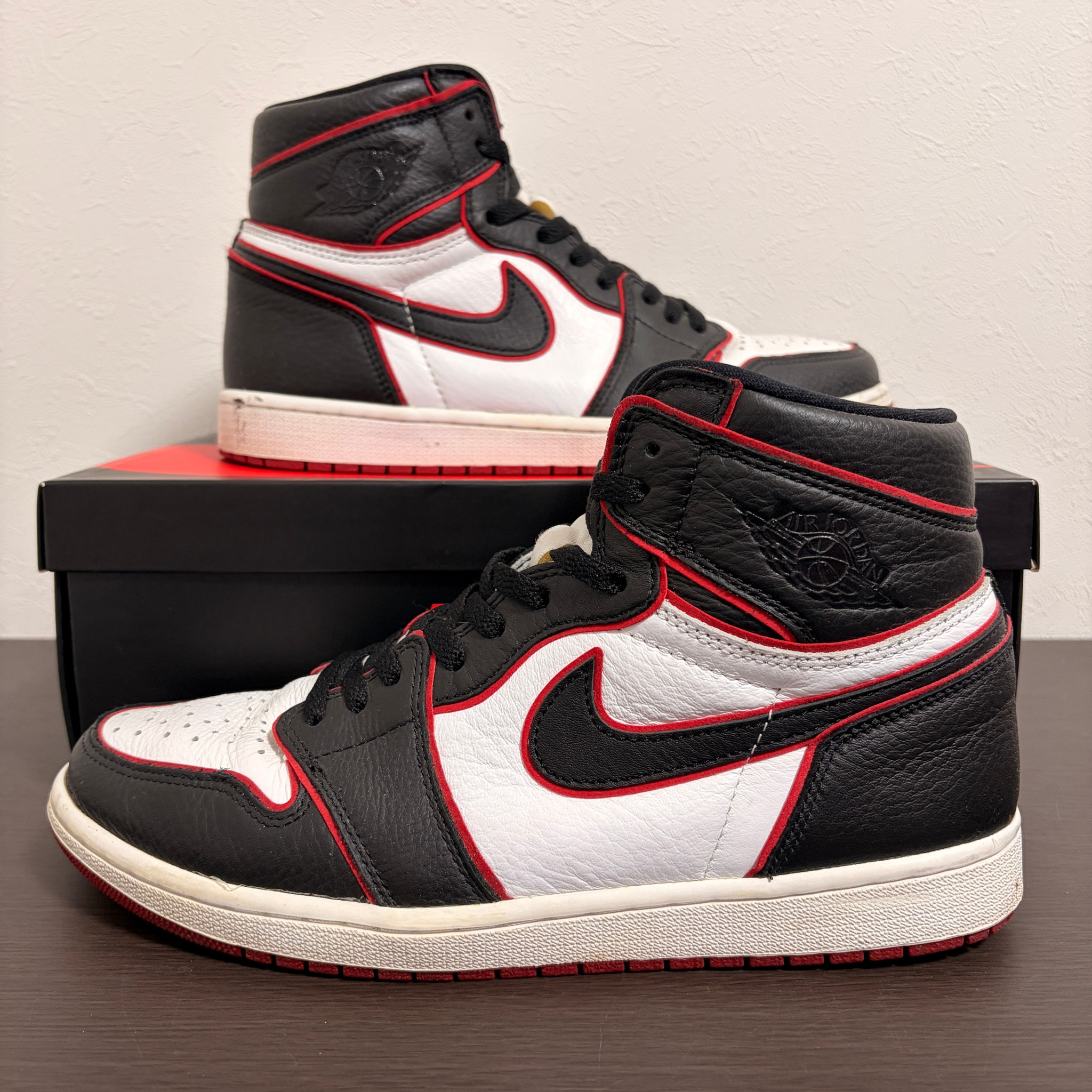 Nike Air Jordan 1 Retro High OG "Blood Line"