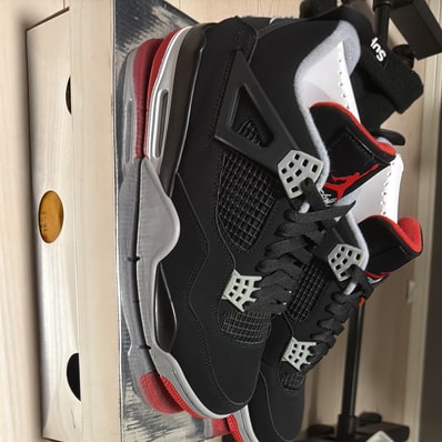 Nike Air Jordan 4 Retro "Bred" (2019)