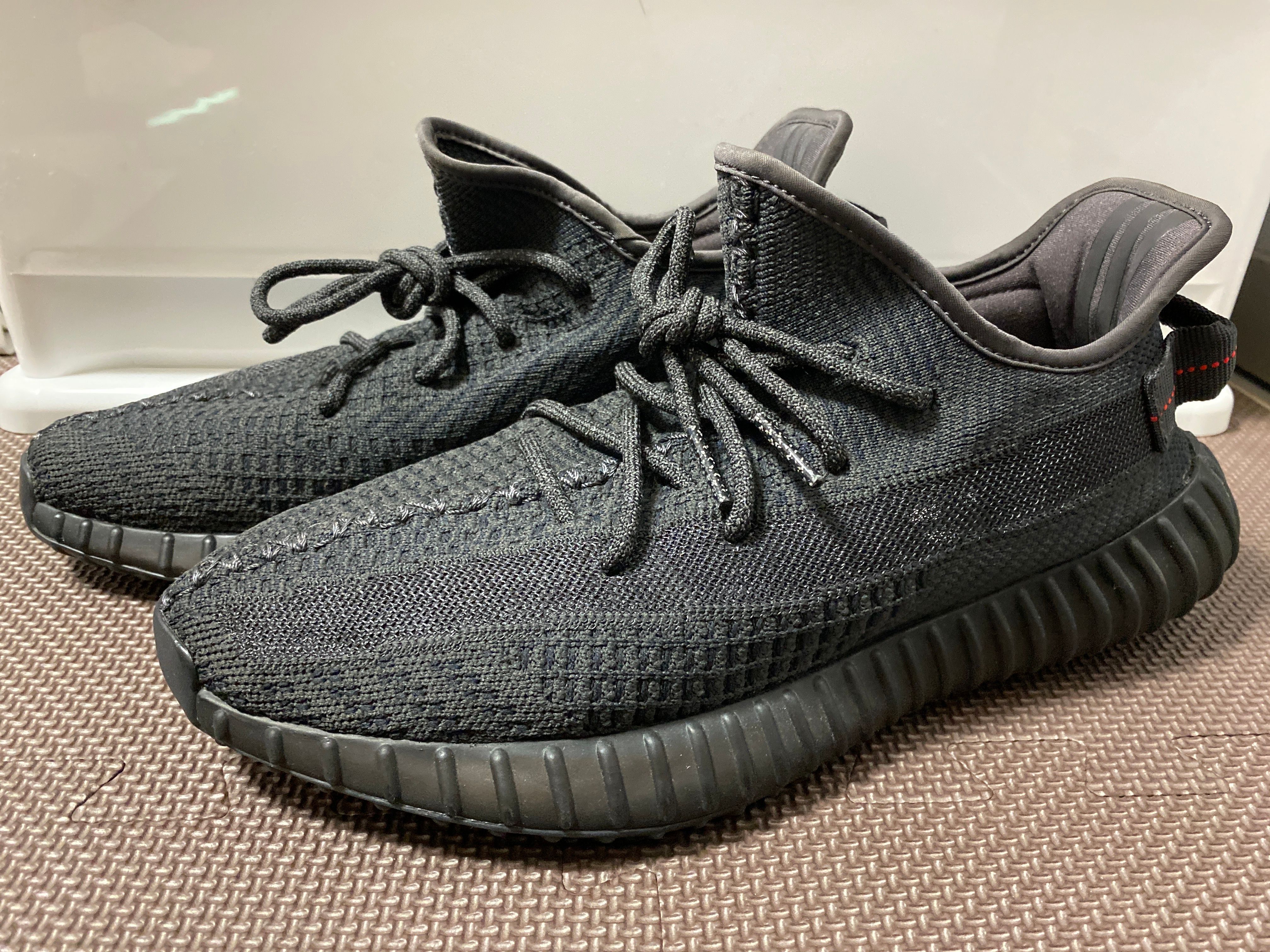 adidas YEEZY Boost 350 V2 "Black"