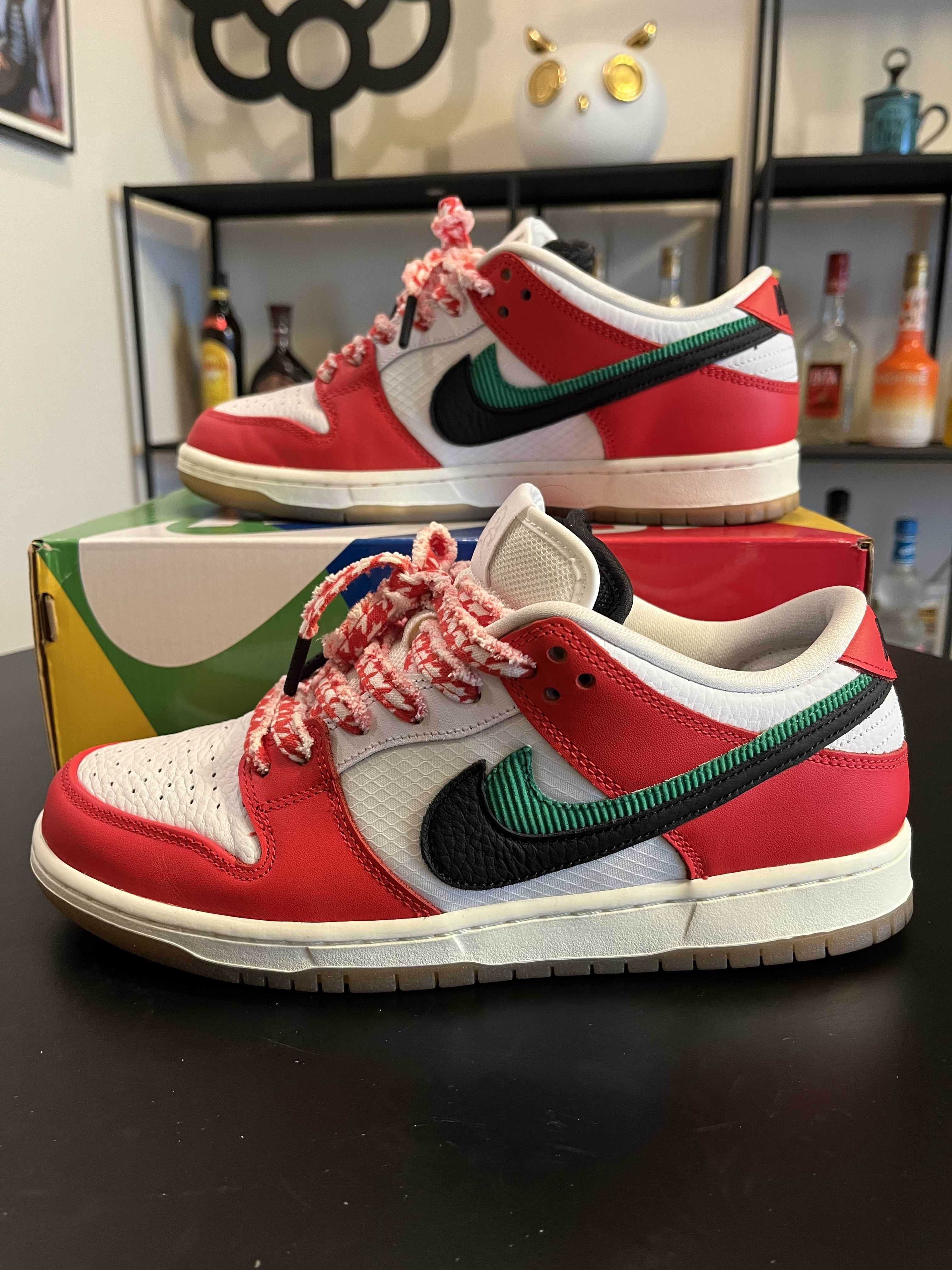 Frame Skate x Nike SB Dunk Low "Habibi"