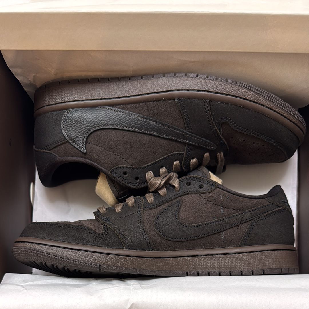 Travis Scott × Nike Air Jordan 1 Low OG SP "Velvet Brown and Dark Mocha"