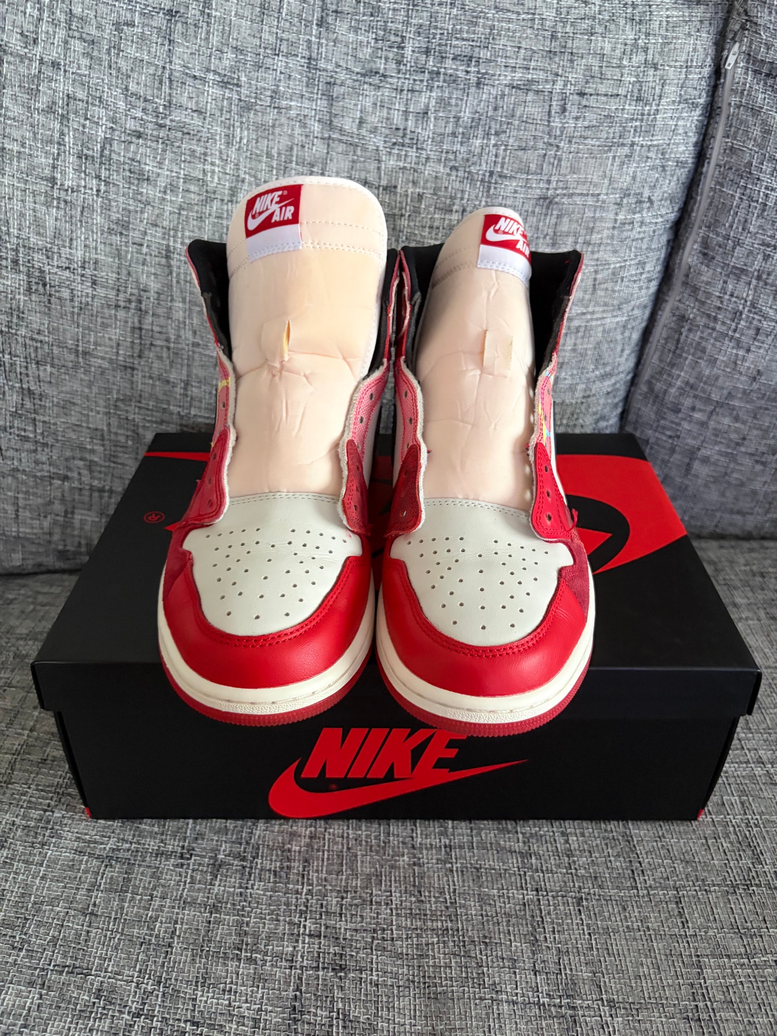 Spider-Man × Nike Air Jordan 1 Retro High OG SP "Spider-Man: Across the Spider-Verse/University Red"
