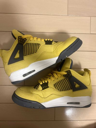 Nike Air Jordan 4 "Tour Yellow"