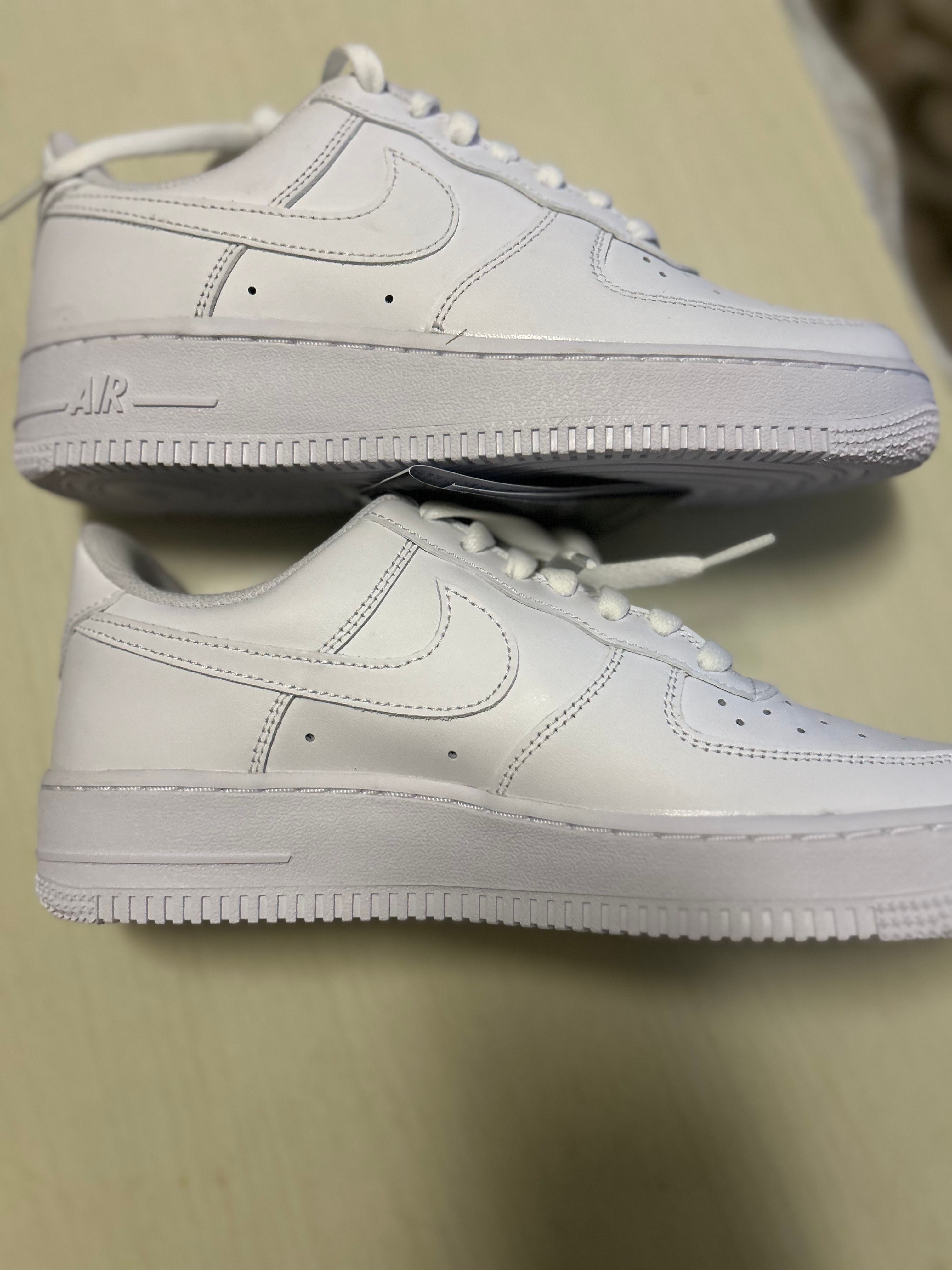 Nike Women's Air Force 1 07 "White"