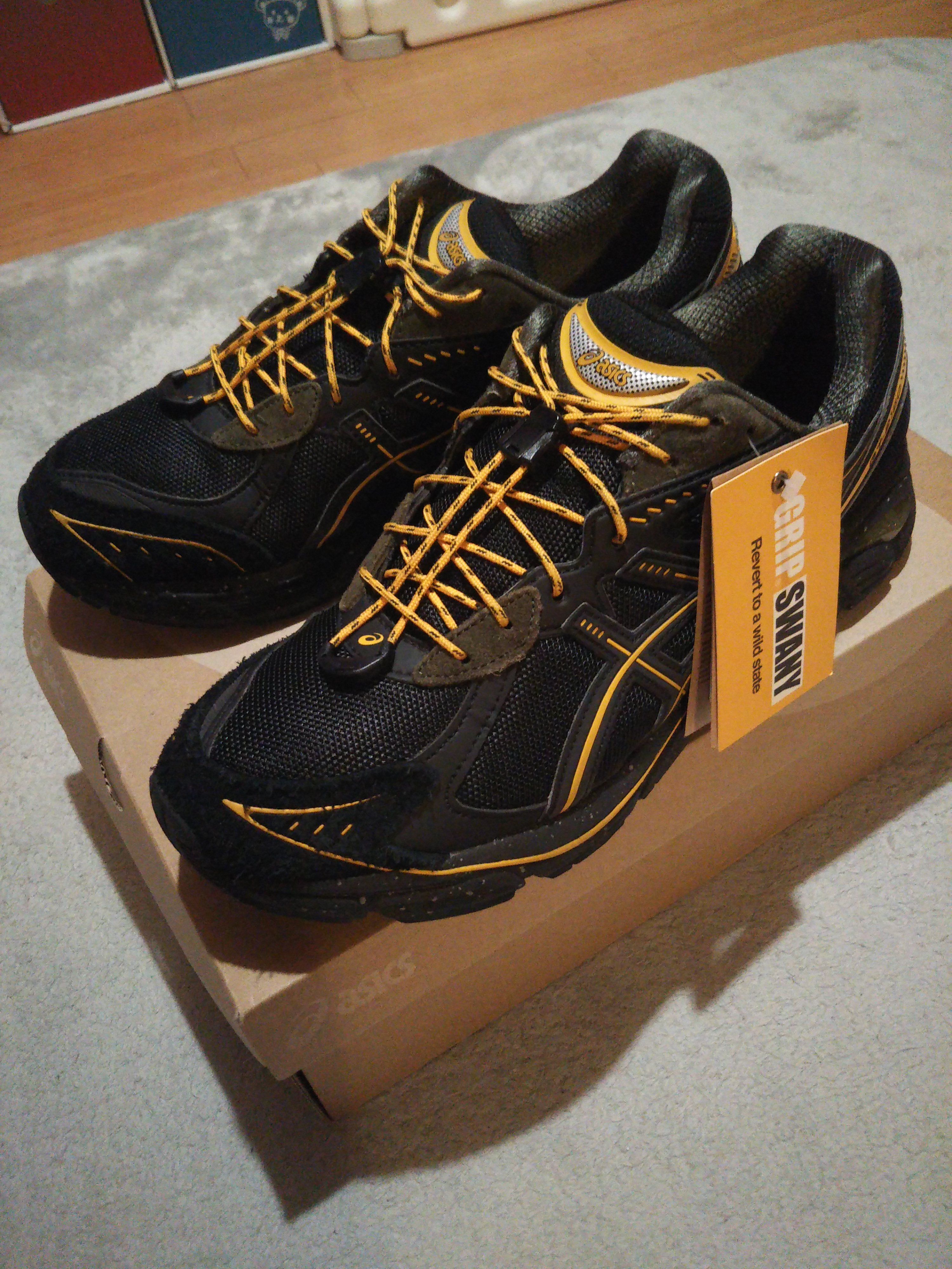GRIP SWANY × atmos × Asics GT-2160 "Black/Yellow"