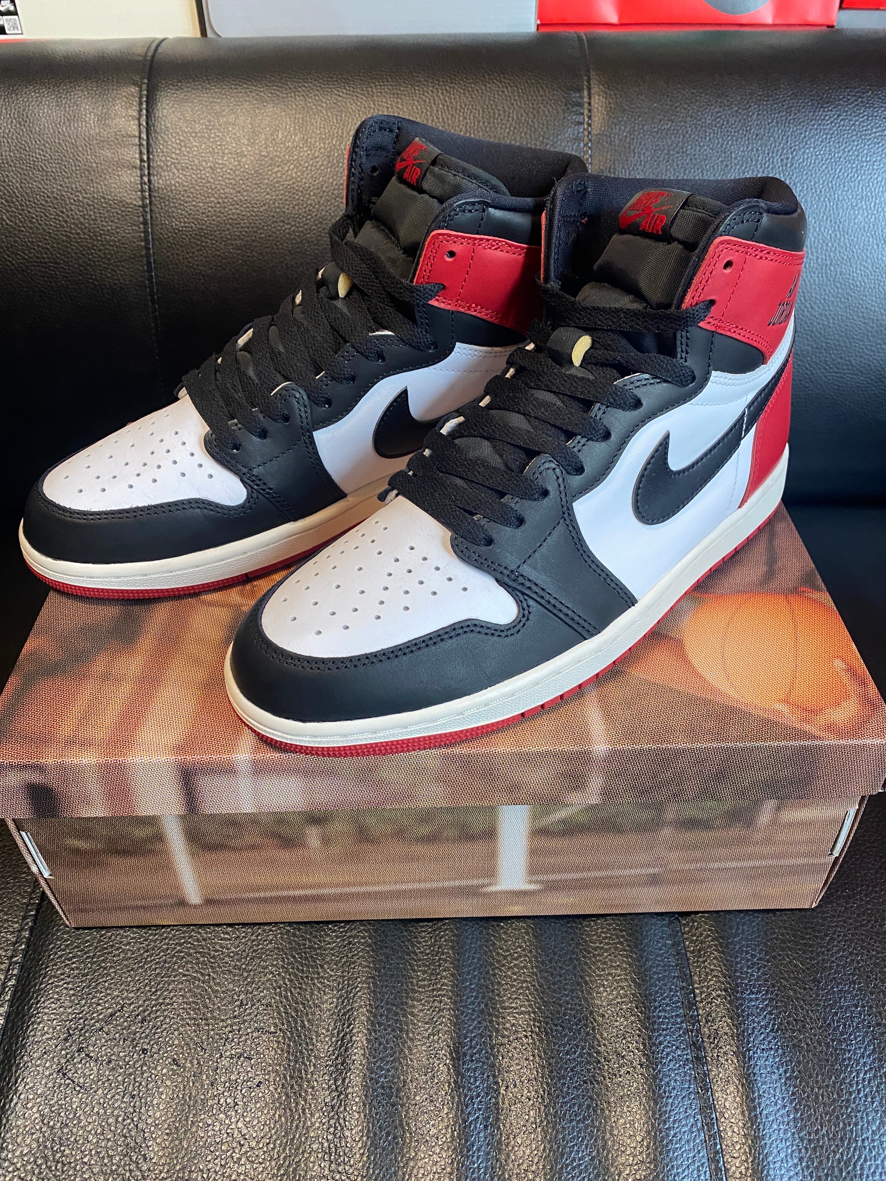 Nike Air Jordan 1 Retro High OG "Black Toe Reimagined"