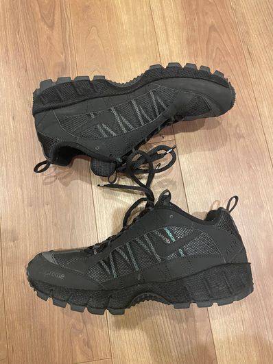 Supreme × Nike Air Humara "Black"