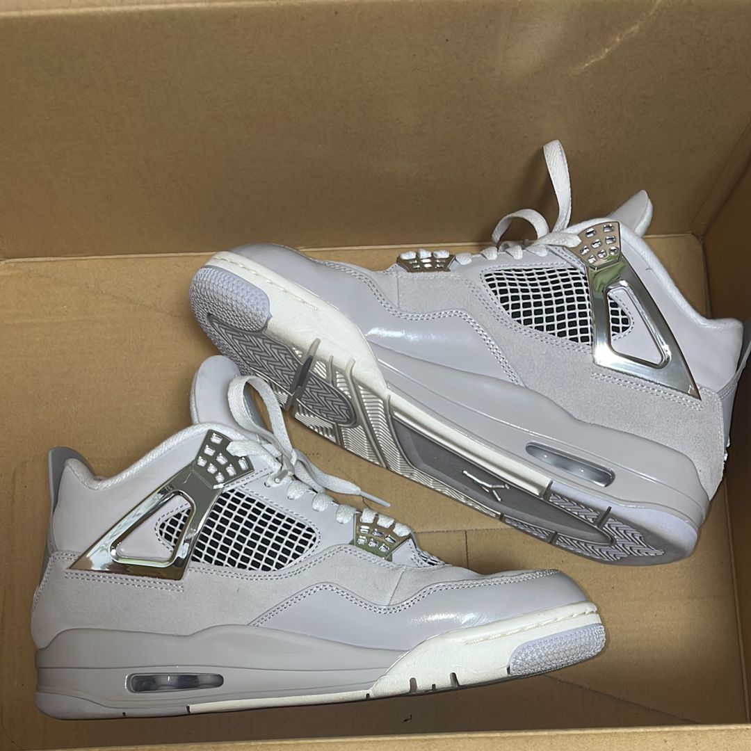 Nike Women's Air Jordan 4 Retro "Frozen Moments"