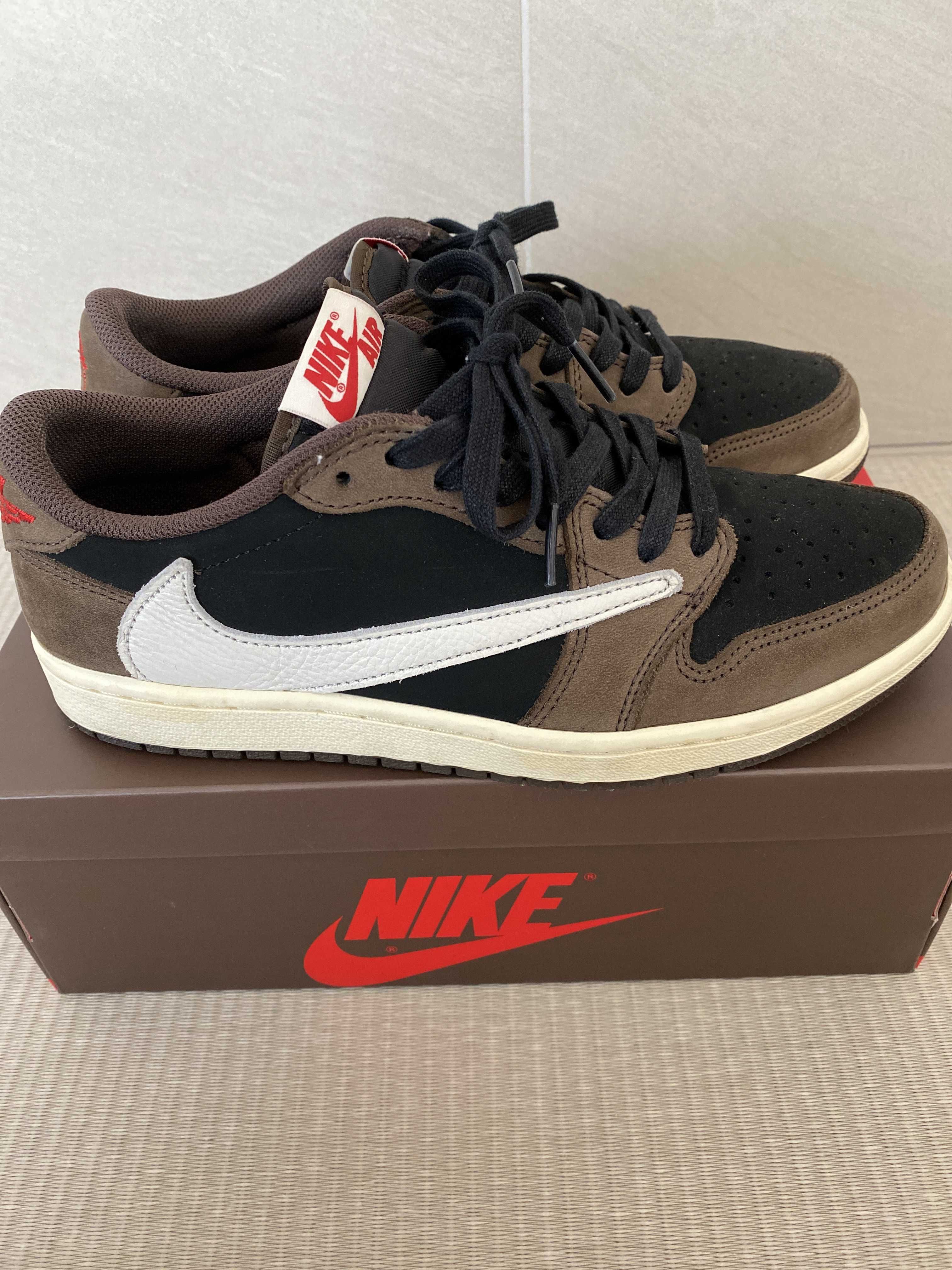 Travis Scott × Nike Air Jordan 1 Low OG SP-T "Black/Dark Mocha"