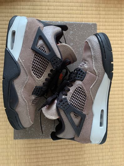 Nike Air Jordan 4 "Taupe Haze"