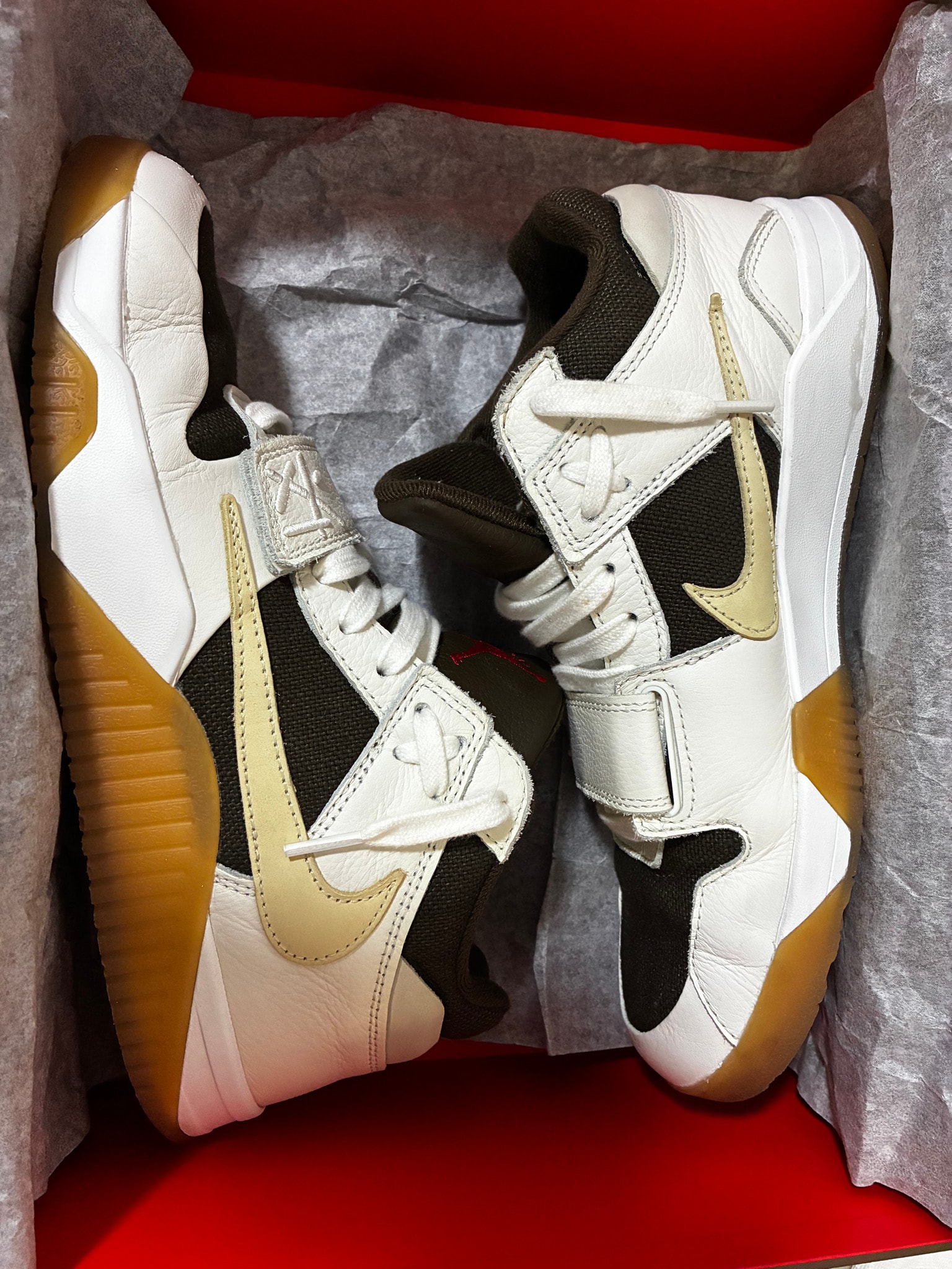 Travis Scott × Nike Jordan Jumpman Jack TR "Sail and Dark Mocha"