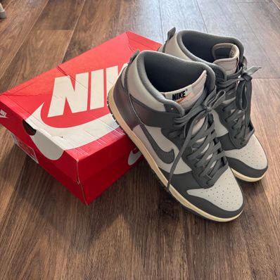 Nike Dunk High Retro SE Vintage "Light Bone and Tumbled Grey"