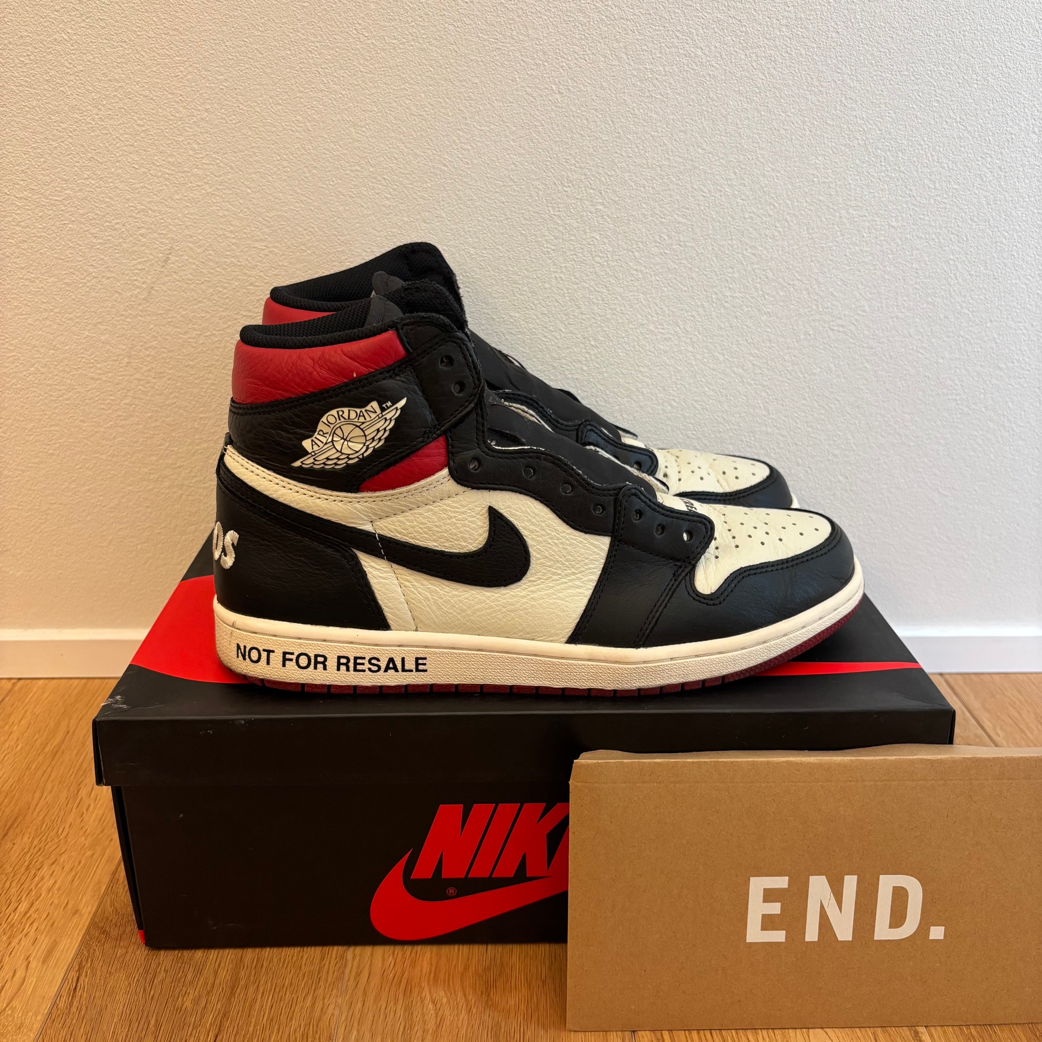 Nike Air Jordan 1 Retro High OG "Not for Resale"