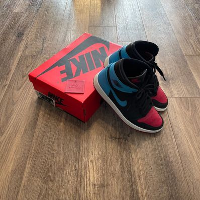 Nike Women's Air Jordan 1 High OG "UNC to Chicago"