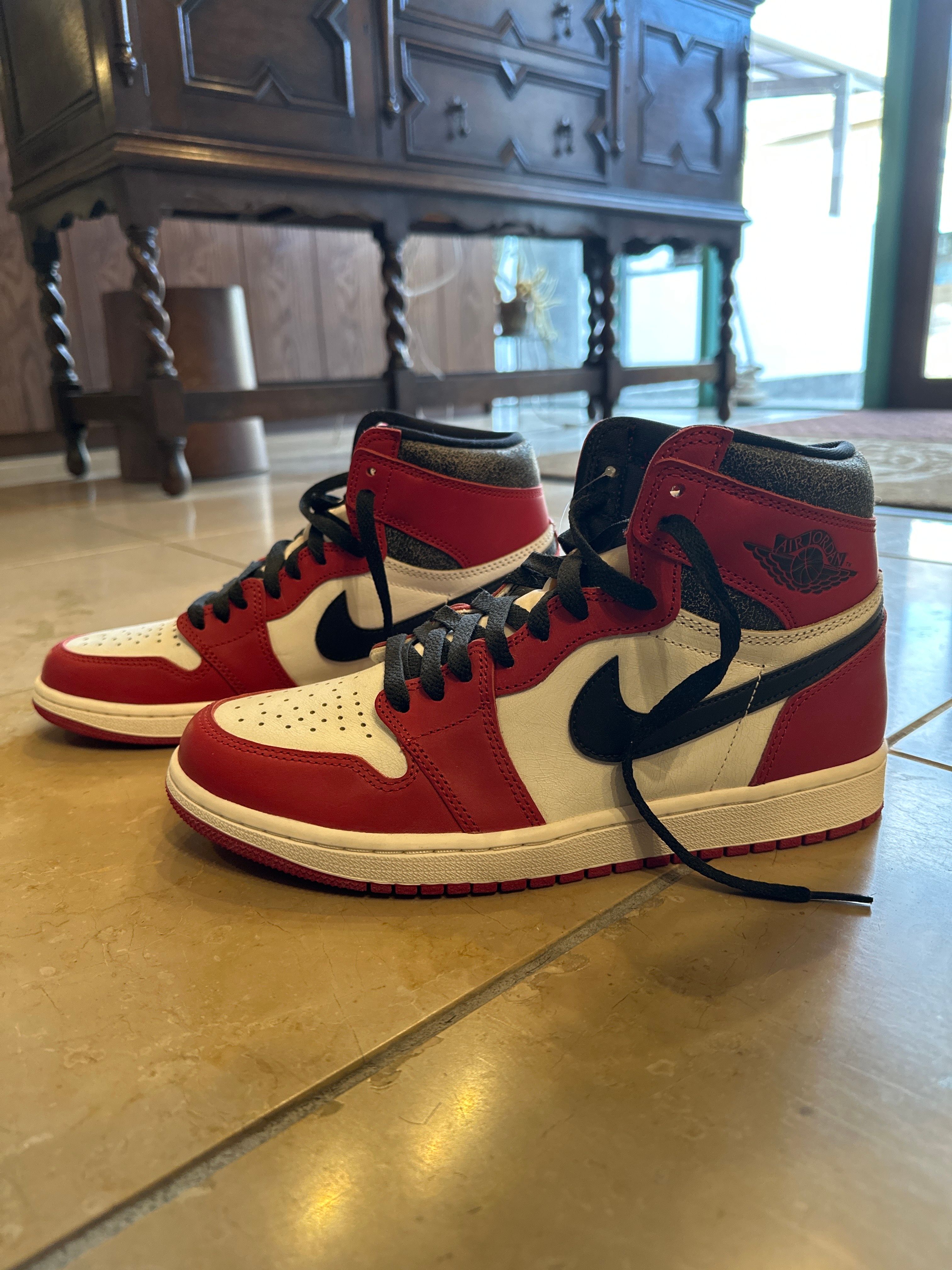 Nike Air Jordan 1 High OG "Lost & Found/Chicago"