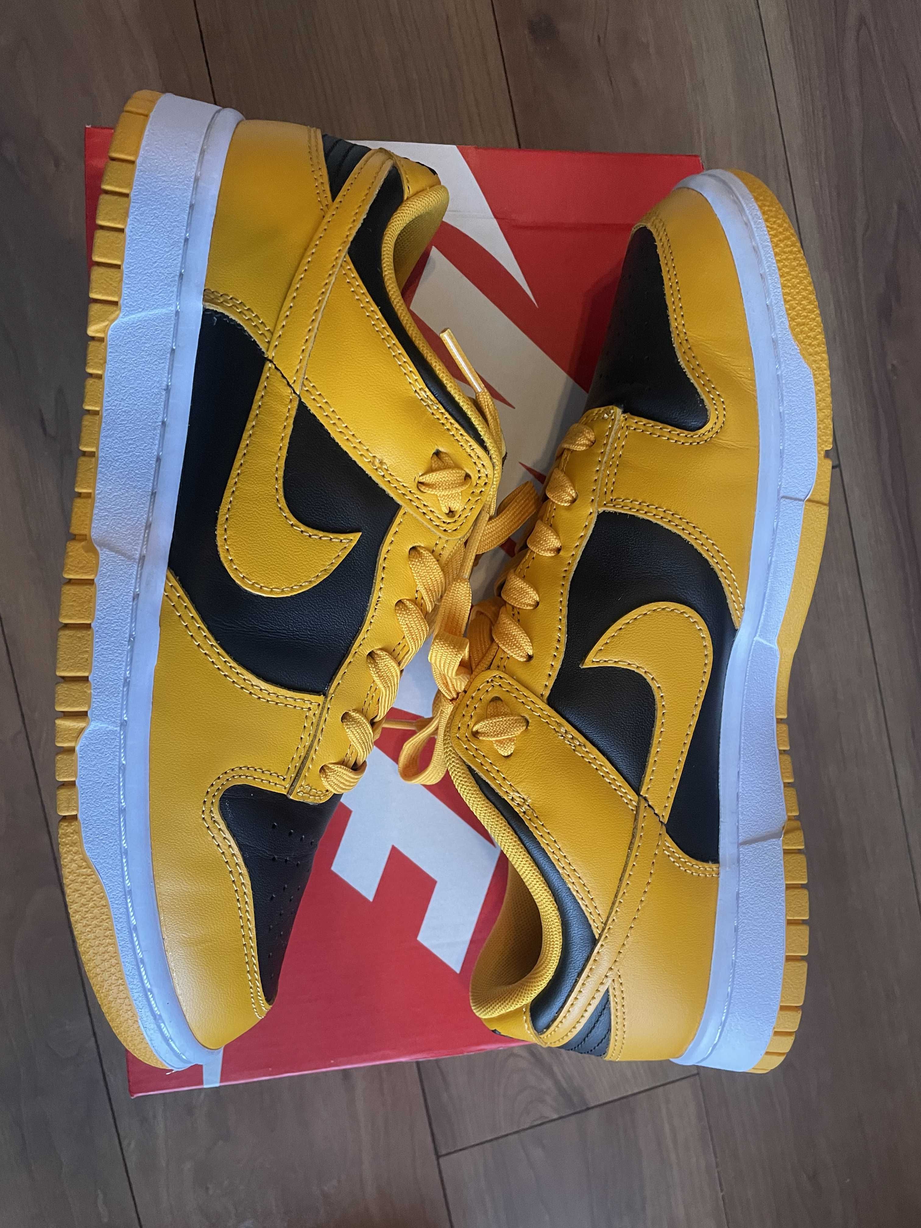 Nike Dunk Low "Championship Goldenrod"