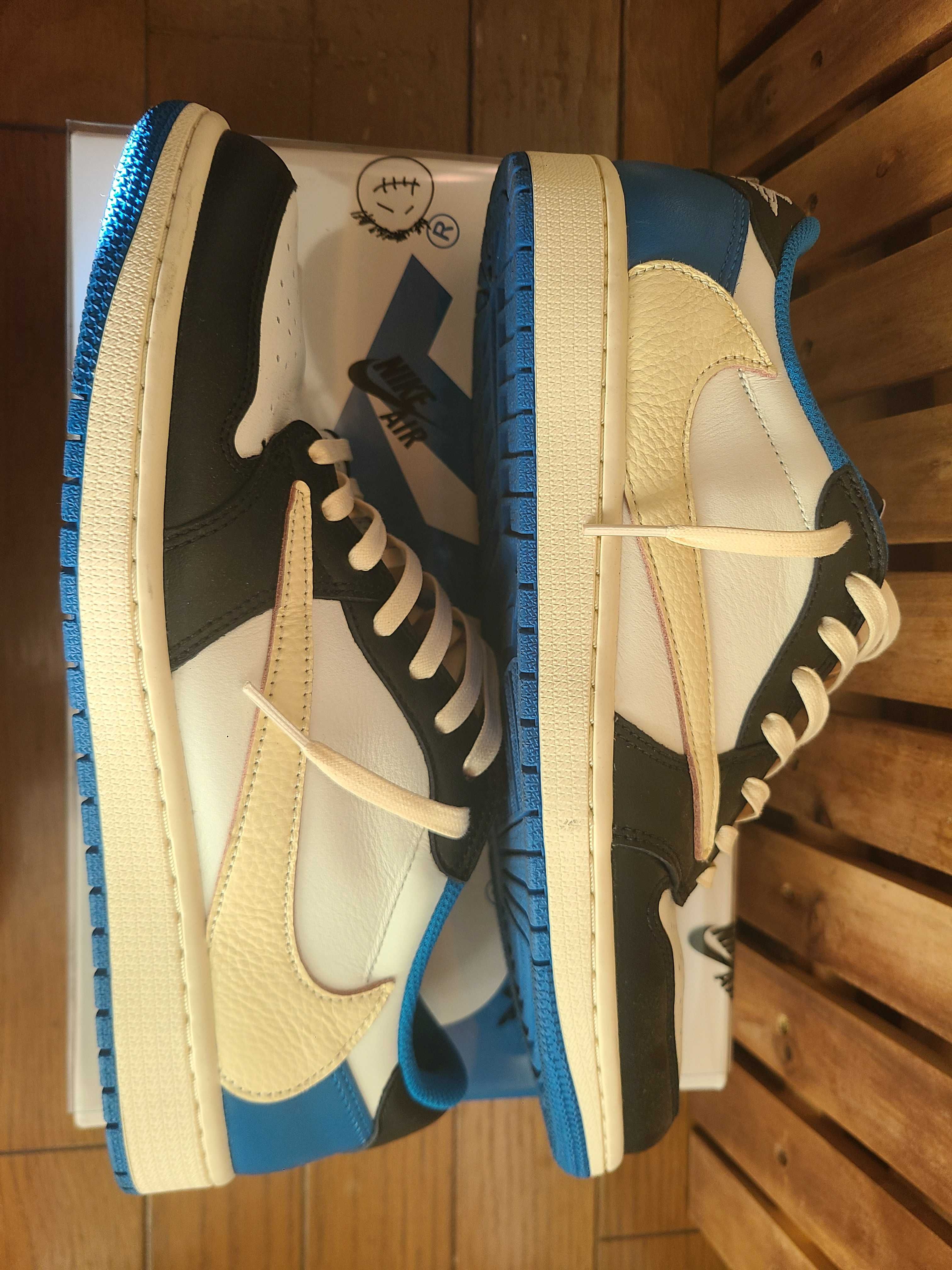 Travis Scott × fragment design × Nike Air Jordan 1 Low OG SP "Military Blue"