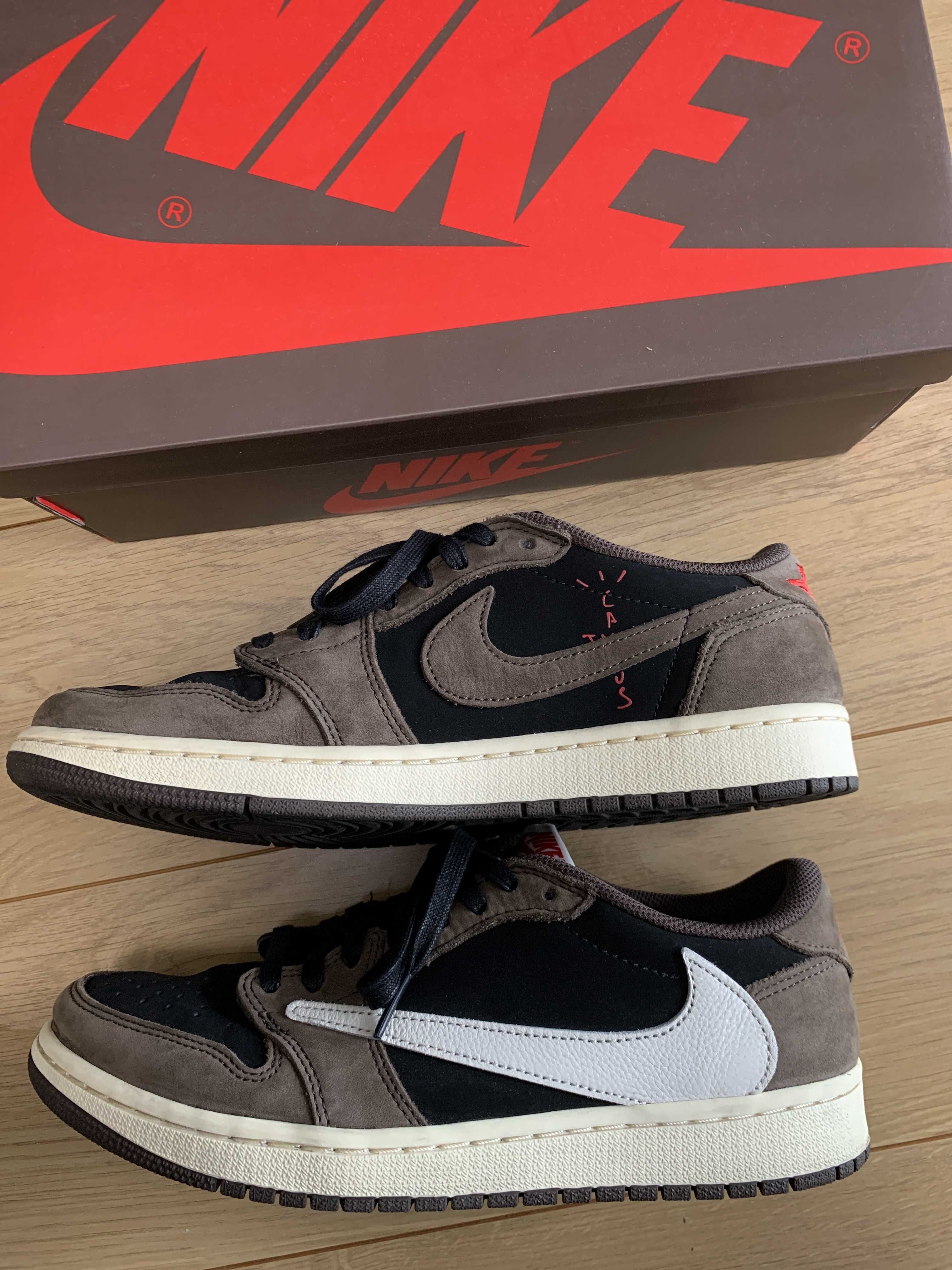 Travis Scott × Nike Air Jordan 1 Low OG SP-T  "Black/Dark Mocha"