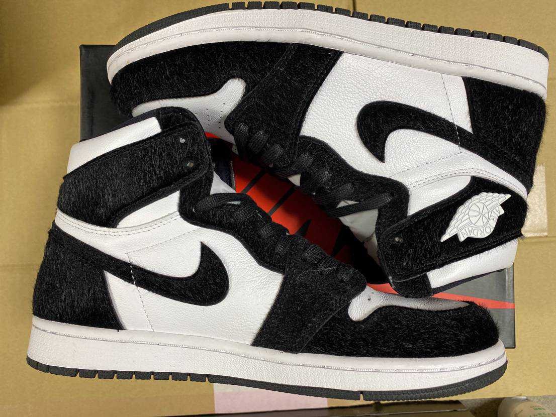 Nike Women's Air Jordan 1 Retro High OG "Black/White"