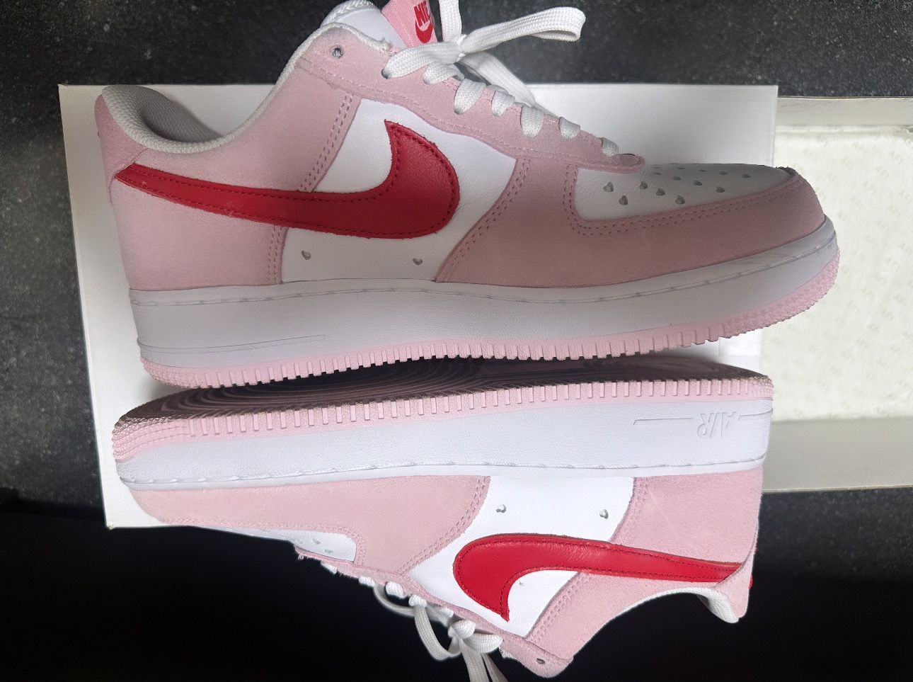 Nike Air Force 1 Low '07 "Valentine's Day"