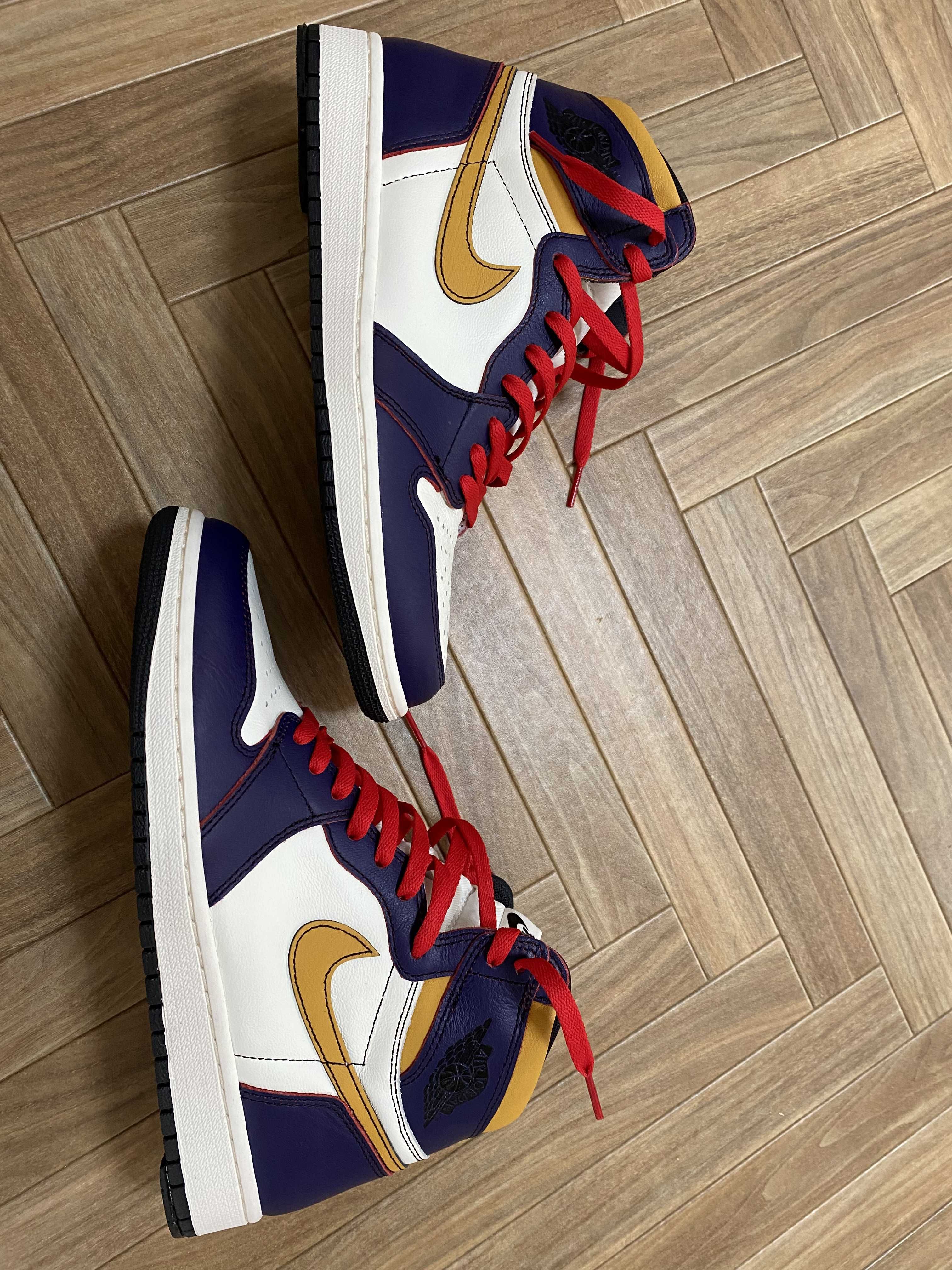 Nike SB × Air Jordan 1 Retro High "La To Chicago"  