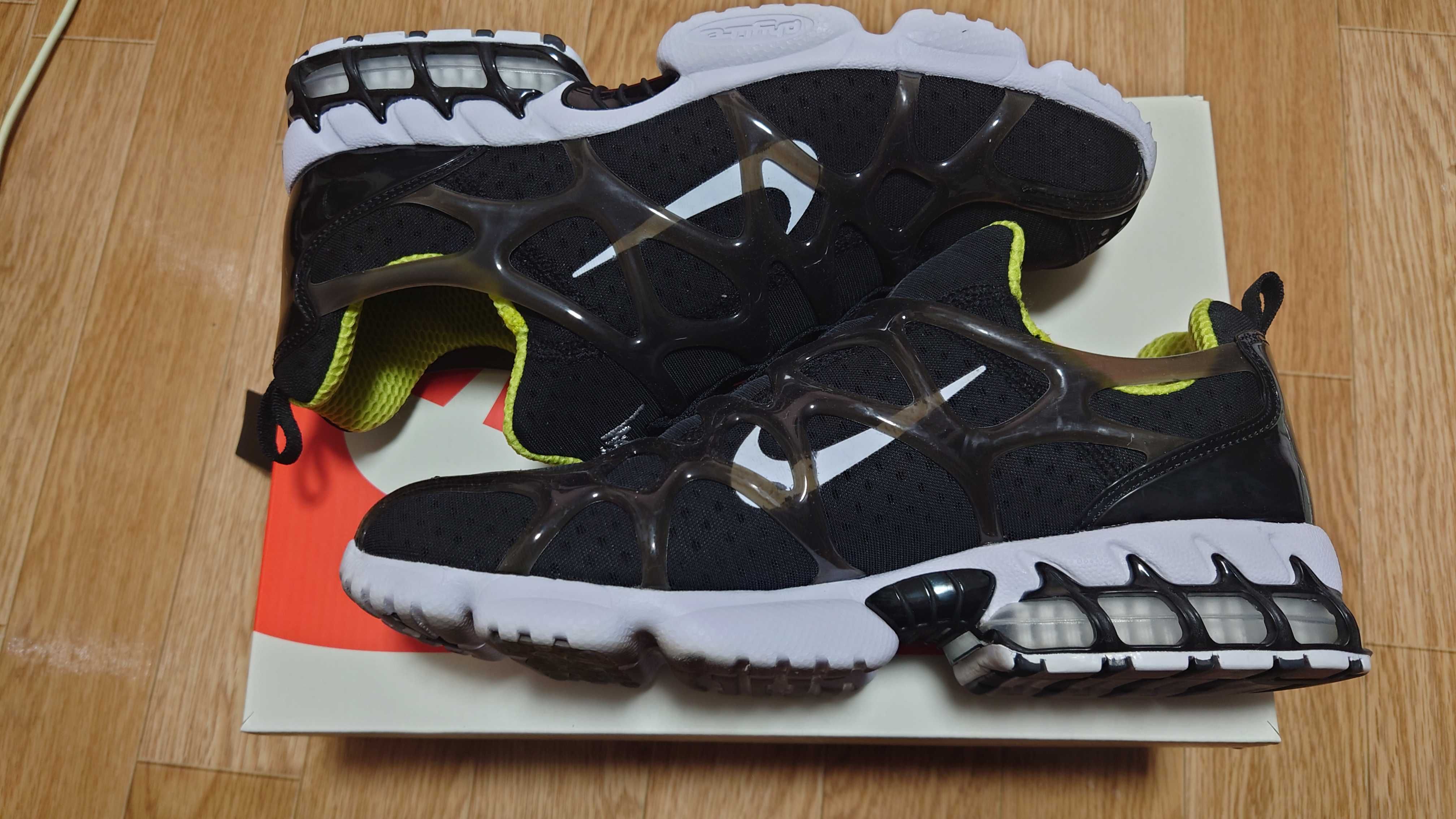 Stussy x Nike Air Zoom Kukini "Black/White/Bright Cactus"