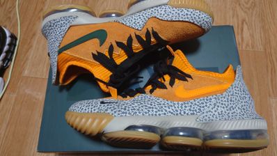 atmos × Nike LeBron 16 Low "Safari" (CD9471-800/CI3358-800)