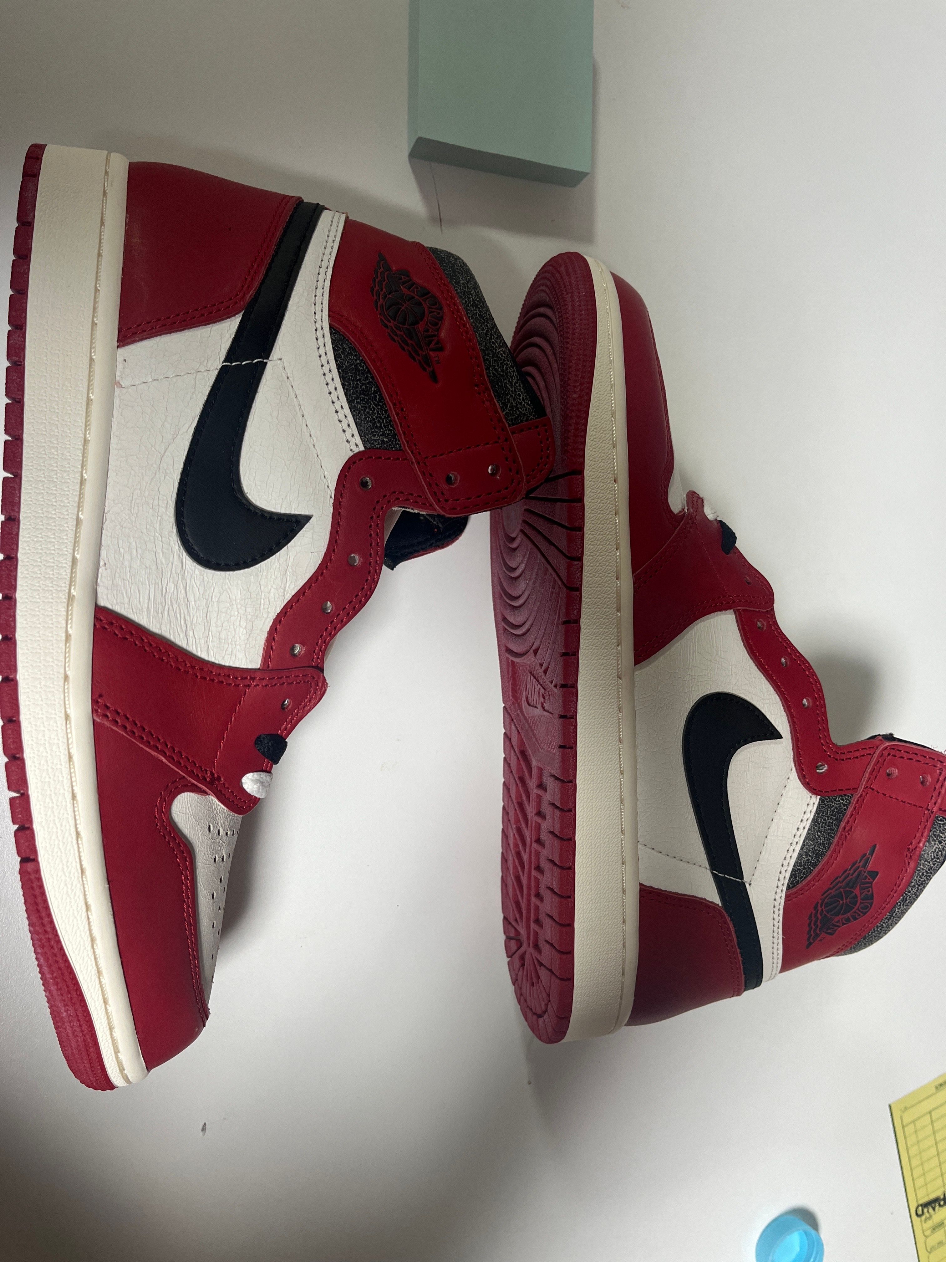 Nike Air Jordan 1 High OG "Lost & Found/Chicago"