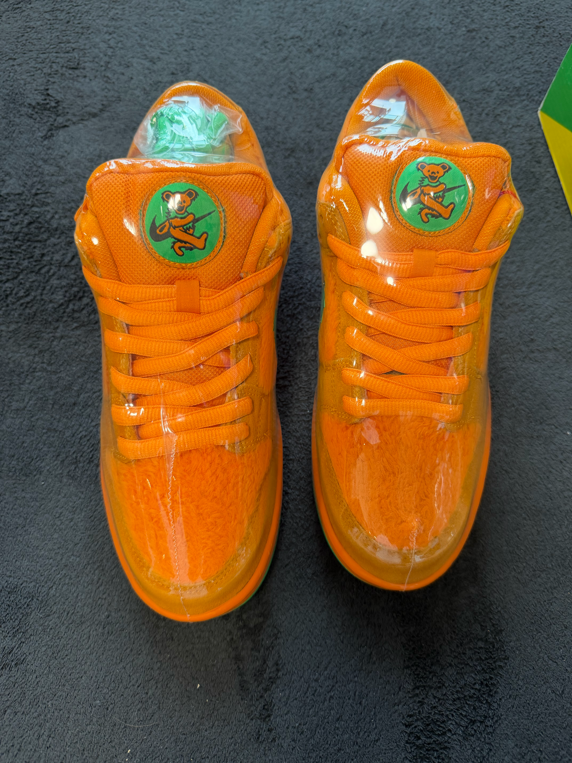 GRATEFUL DEAD × Nike SB Dunk Low "Orange Bear"