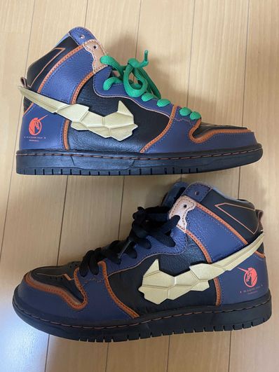 Gundam Unicorn × Nike SB Dunk High PRO QS "Banshee"