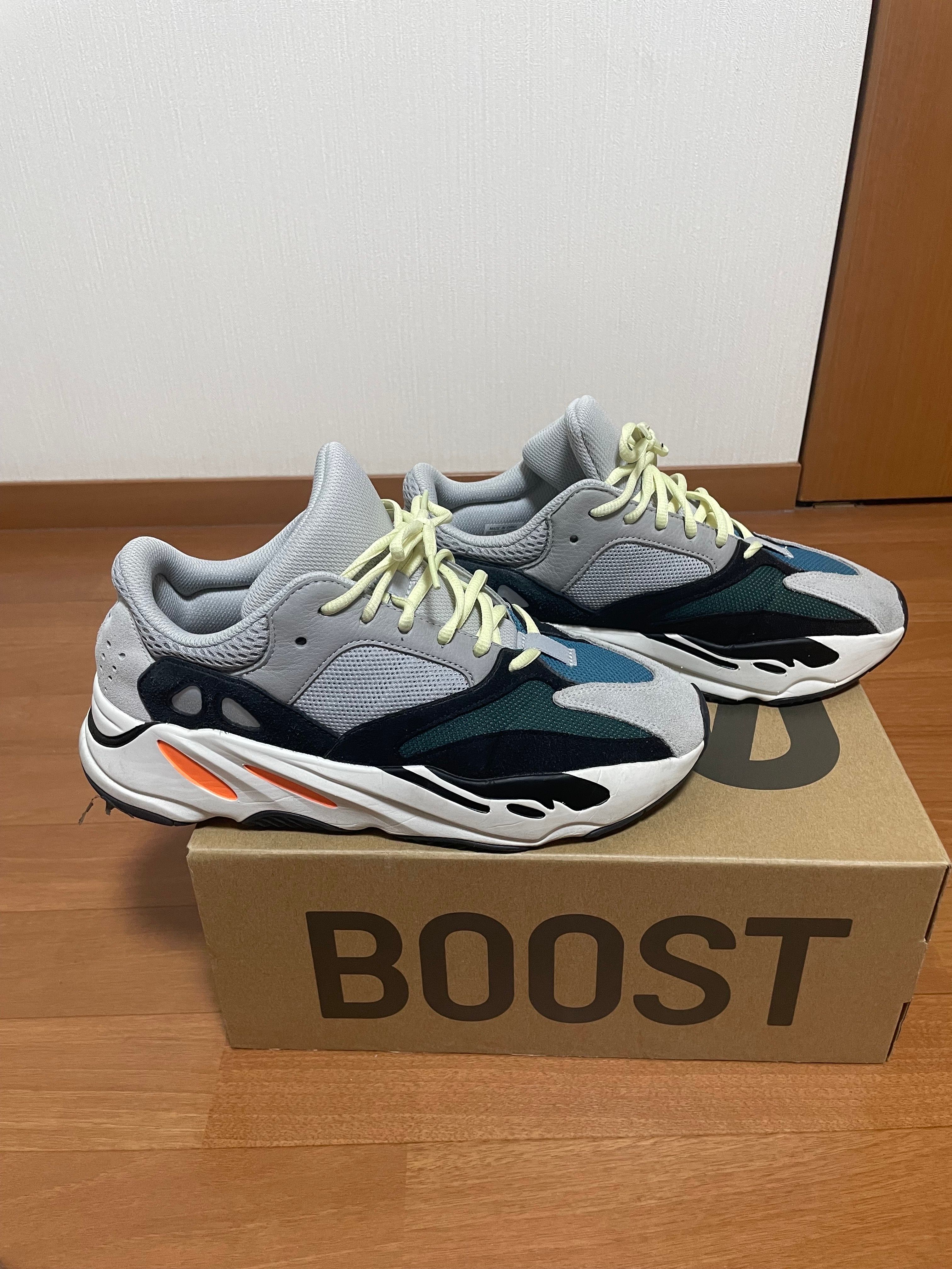 adidas YEEZY Boost 700 "Wave Runner"