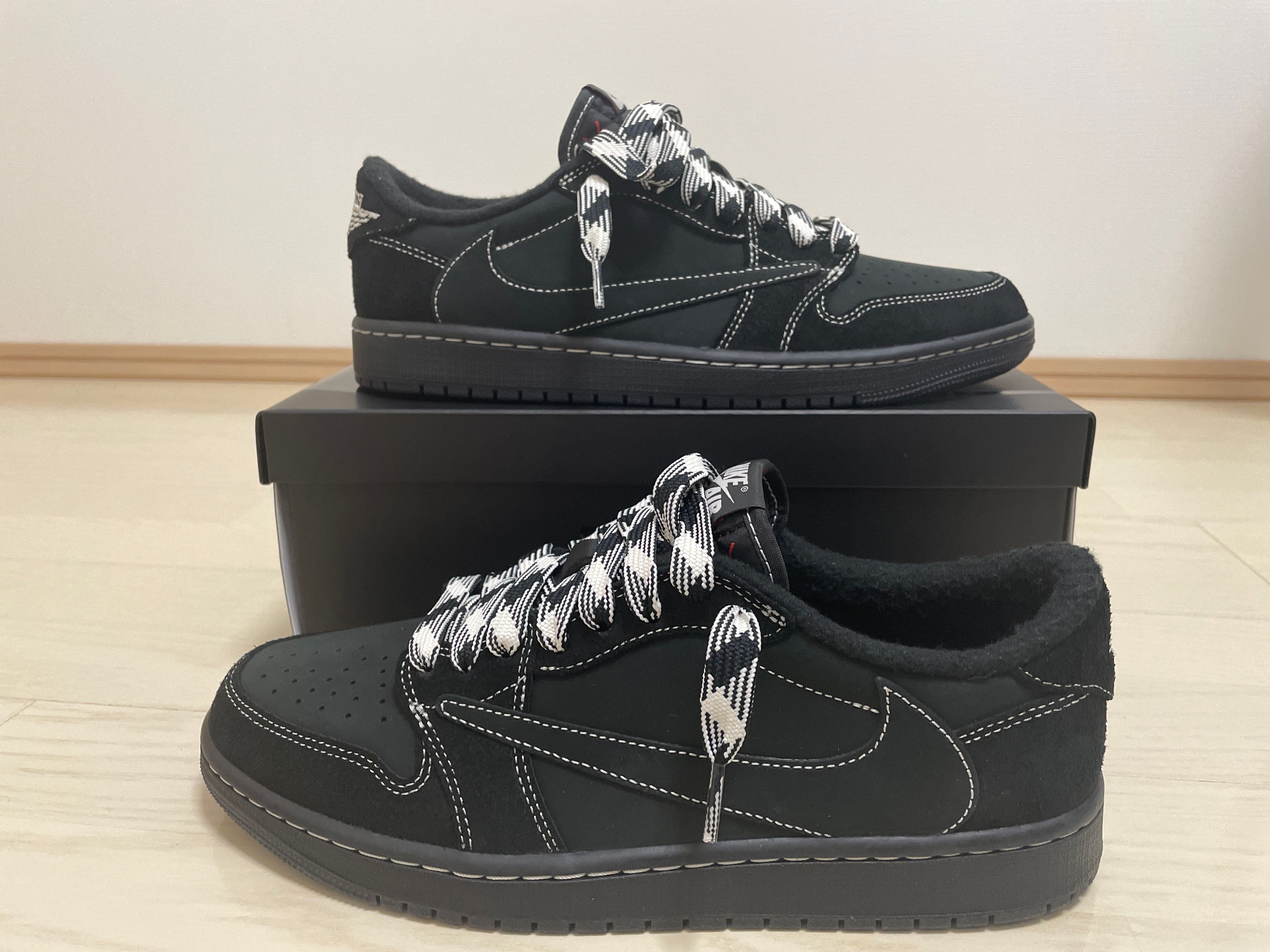 Travis Scott × Nike Air Jordan 1 Low OG SP "Black Phantom"