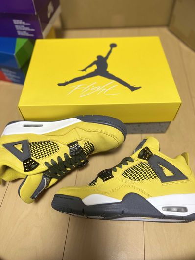 Nike Air Jordan 4 "Tour Yellow"