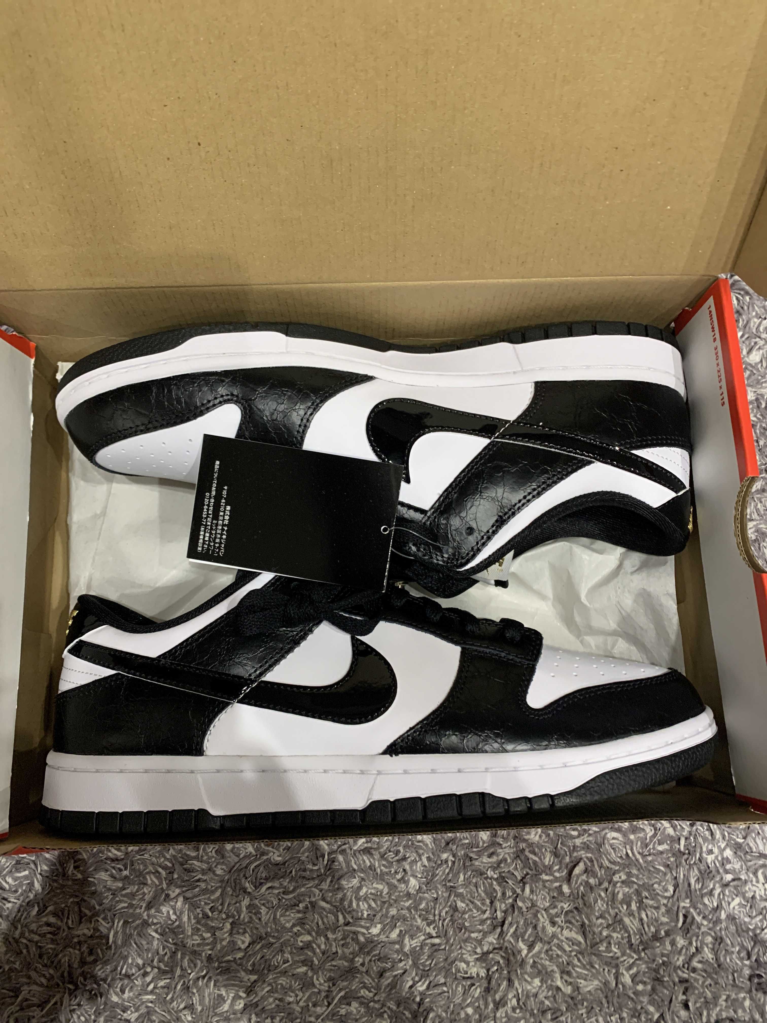 Nike Dunk Low Retro SE "World Champ/Black and White"