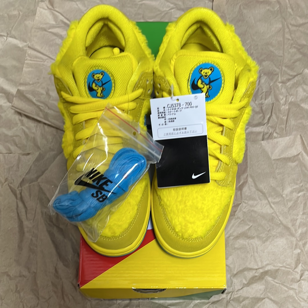 Grateful Dead × Nike SB Dunk Low "Yellow Bear"