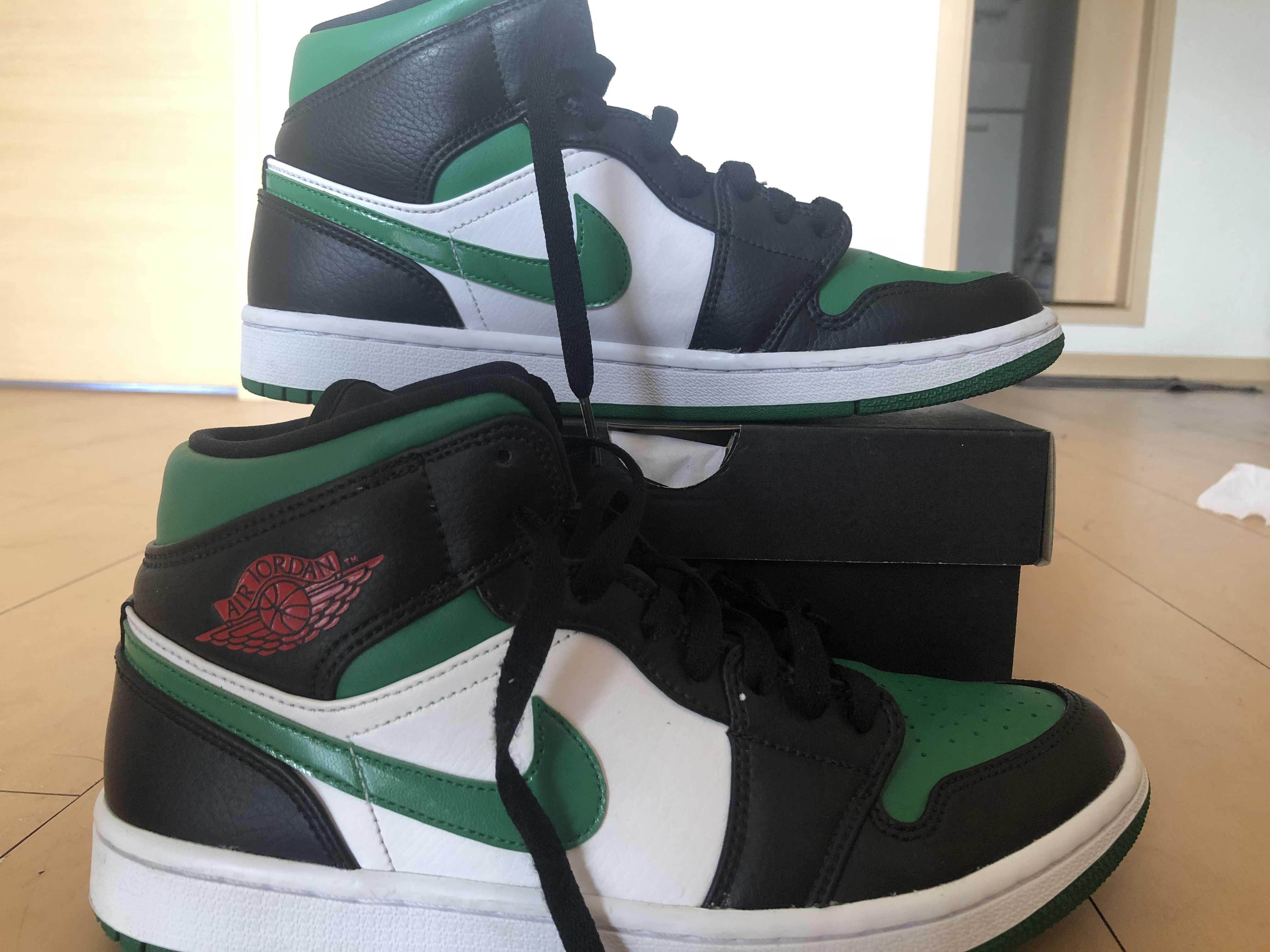 NIKE AIR JORDAN 1 MID "PINE GREEN"