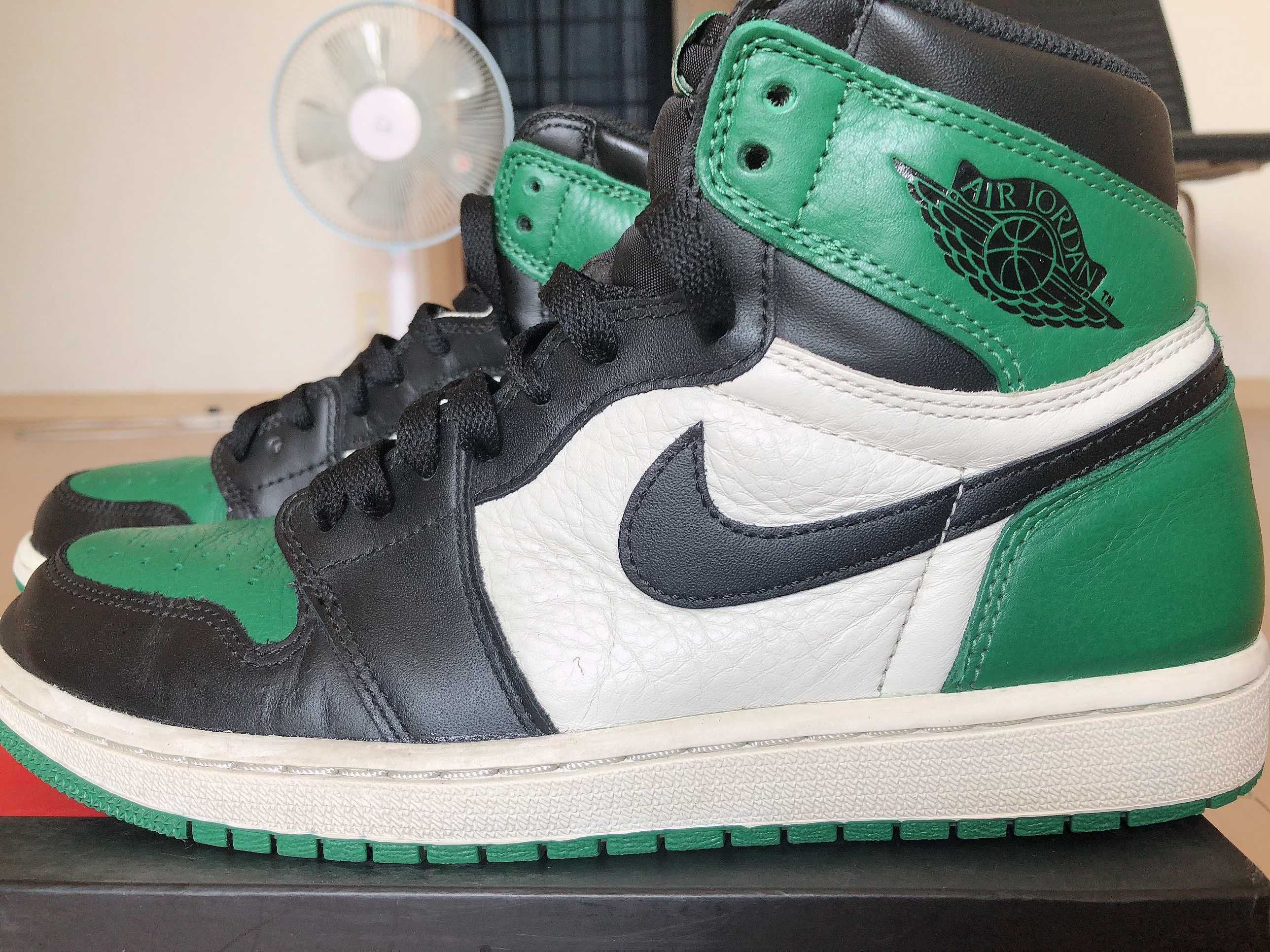 Nike Air Jordan 1 Retro High OG "Pine Green"(2018)