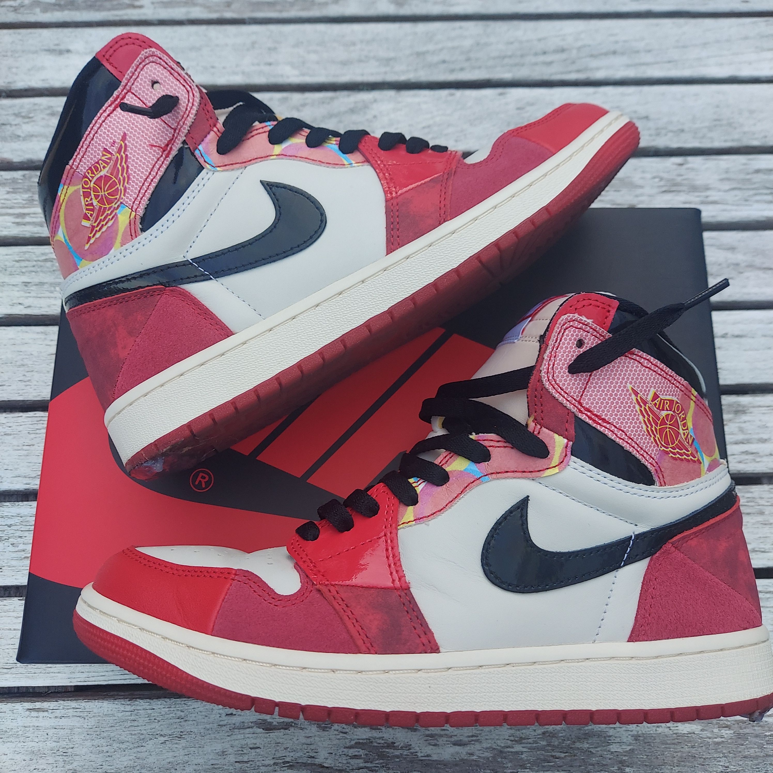 Spider-Man × Nike Air Jordan 1 Retro High OG SP "Spider-Man: Across the Spider-Verse/University Red"