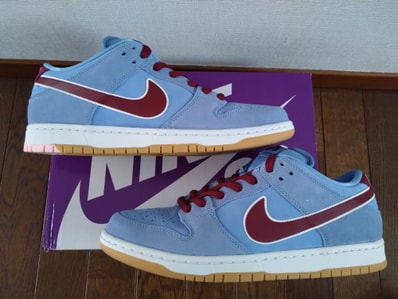 Nike SB Dunk Low Pro "Philadelphia Phillies/Valor Blue and Team Maroon"