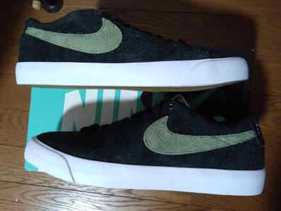Stussy × Nike SB Blazer Low "Black/Palm Green"