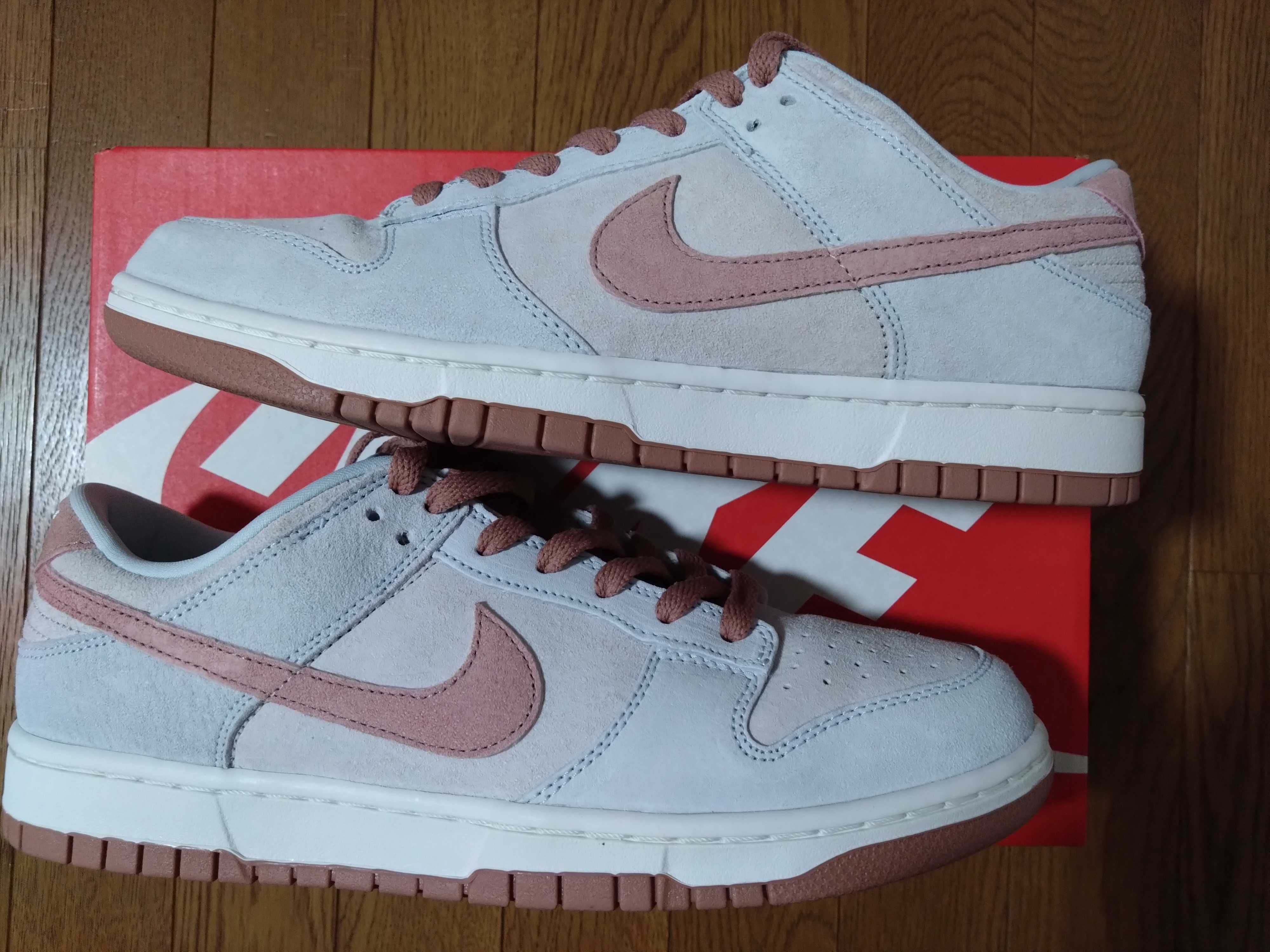 Nike Dunk Low "Fossil Rose"