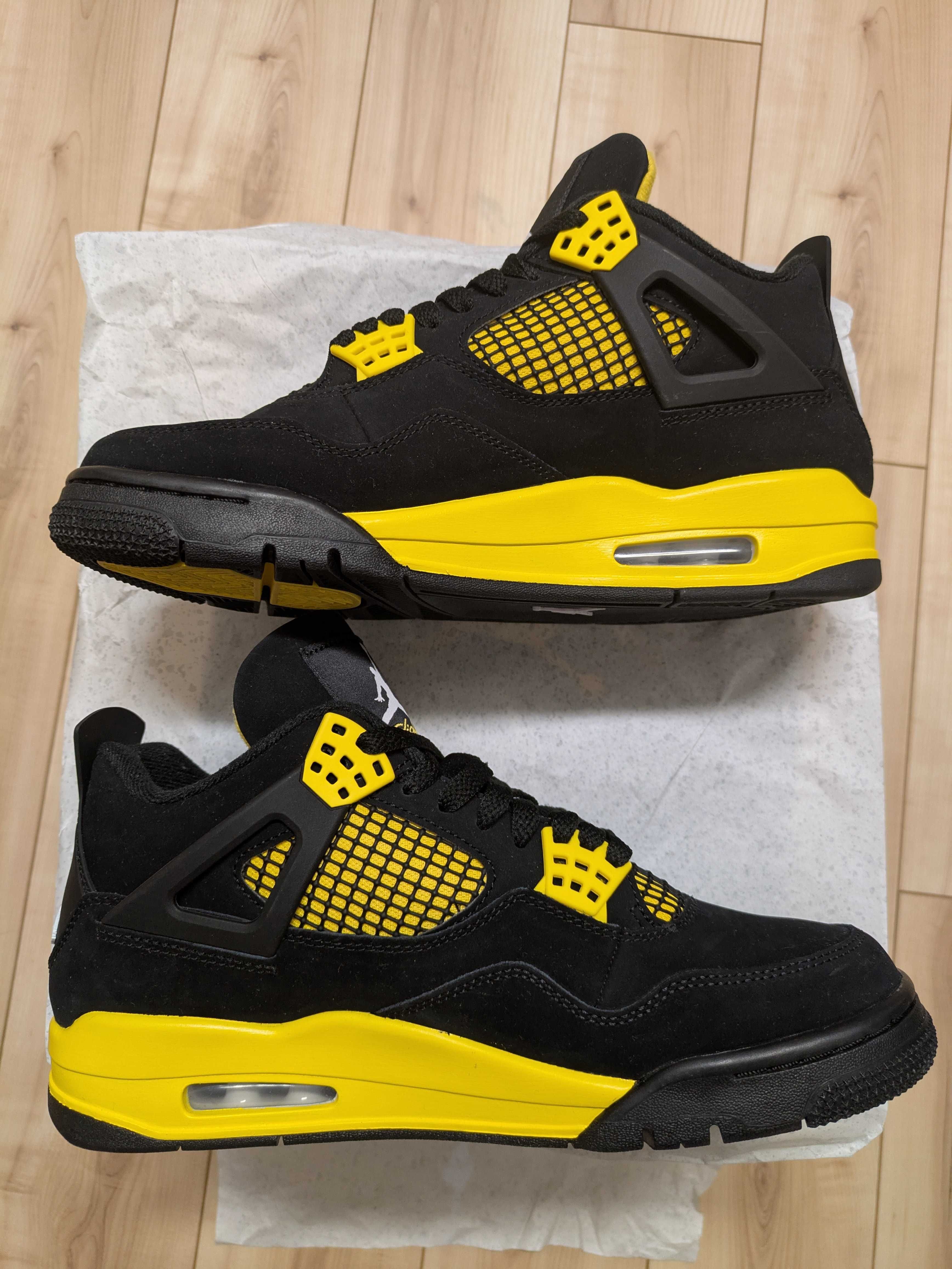 Nike Air Jordan 4 Retro "Thunder"(2023)