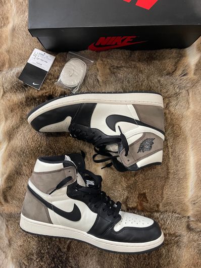 Nike Air Jordan 1 High OG "Sail/Dark Mocha/Black"